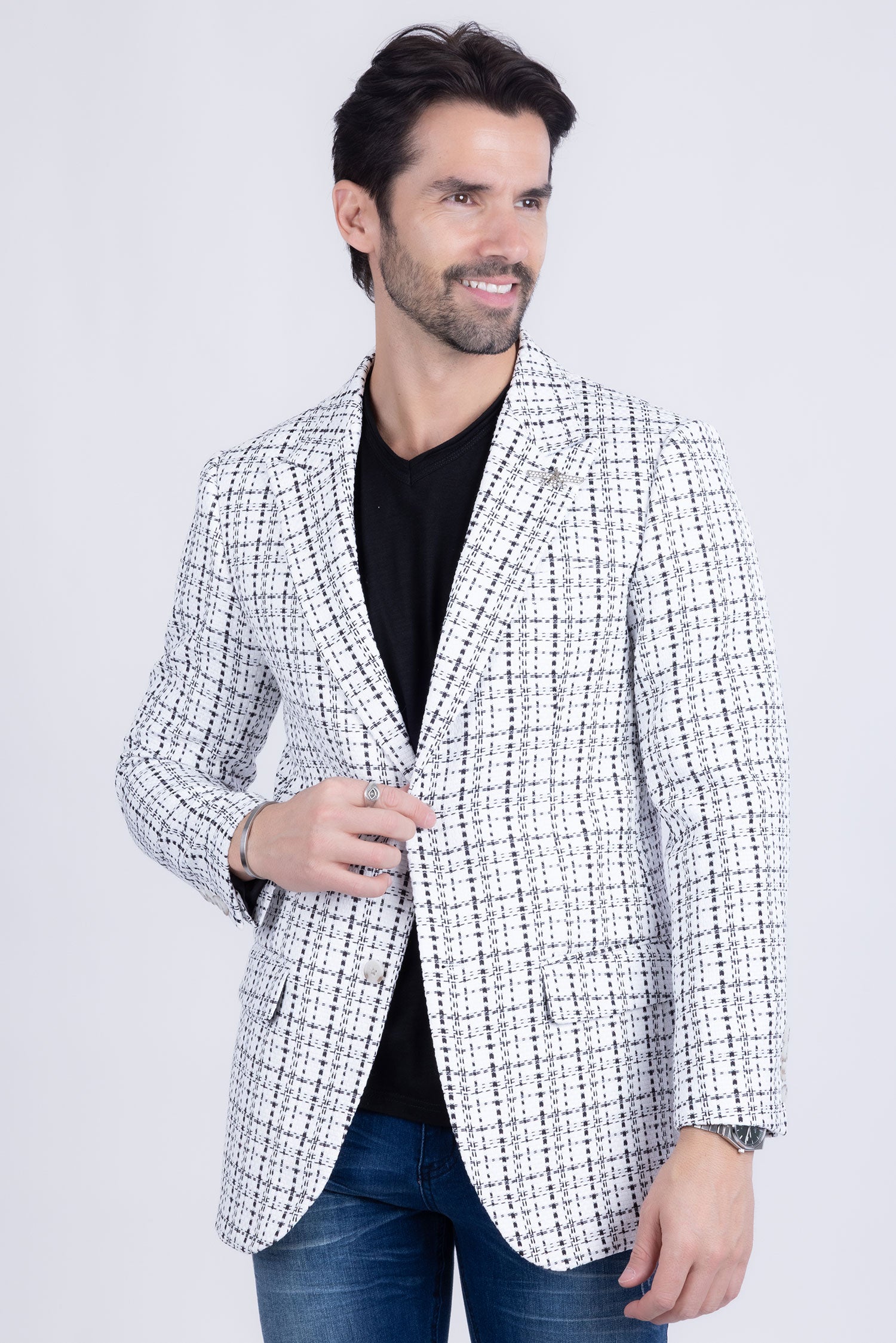 Barabas Men's Weave Pattern Premium Peak Lapel Blazer 4BL24 White Black
