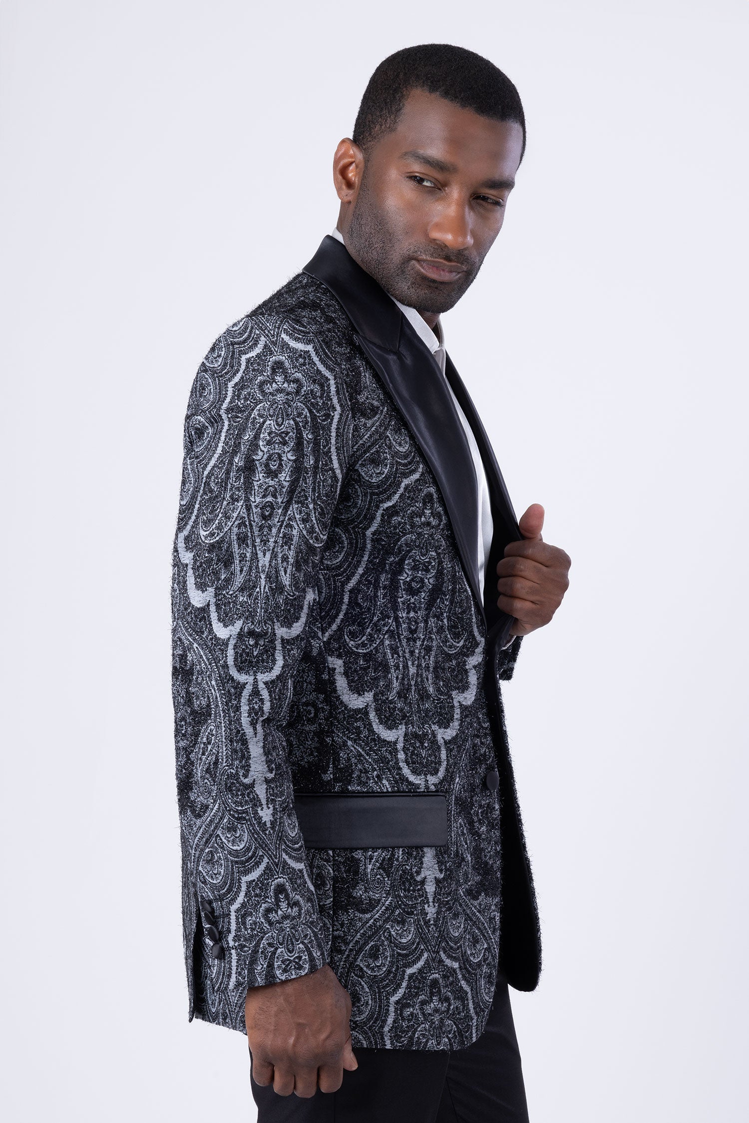 Barabas Men's Wool Satin Peak Lapel Blazer 4BL38 Black Silver