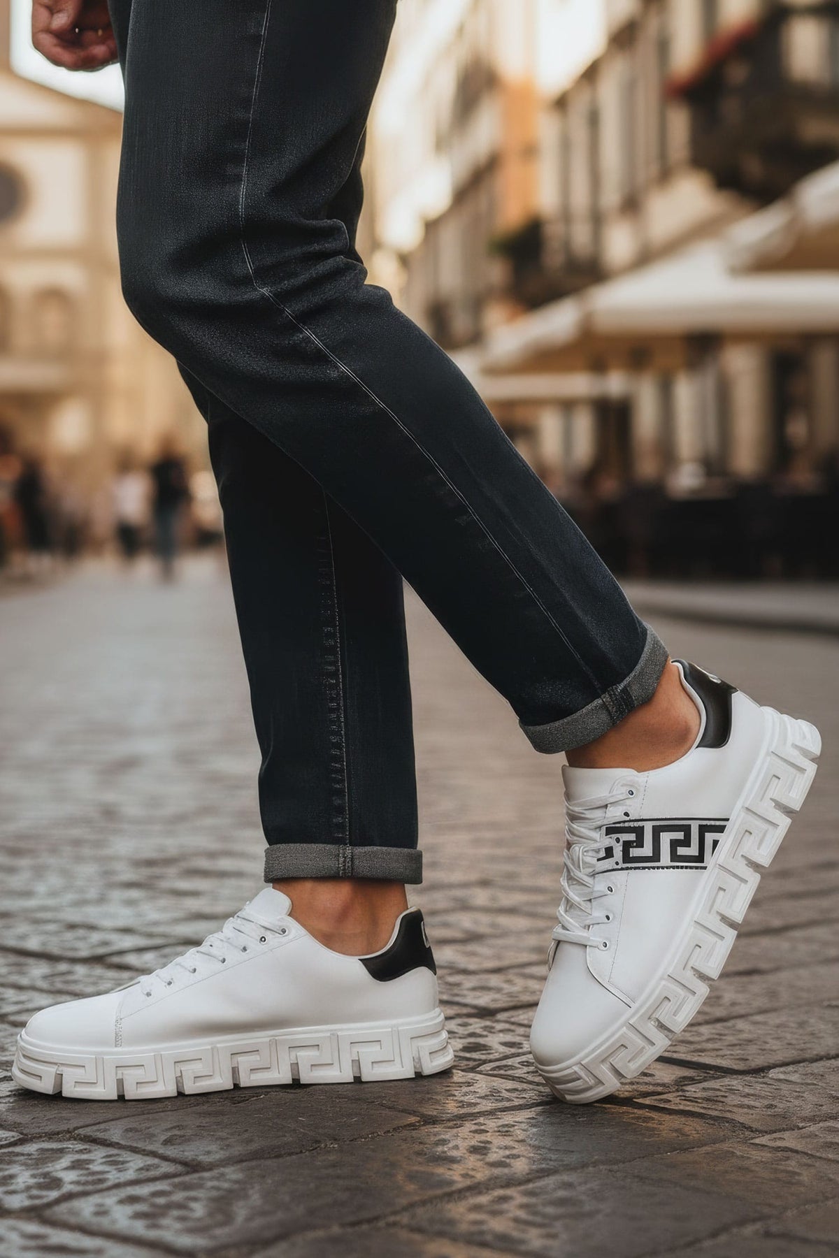 Barabas Men's Greek Key Sole Pattern Premium Sneakers 4SK07 White Black
