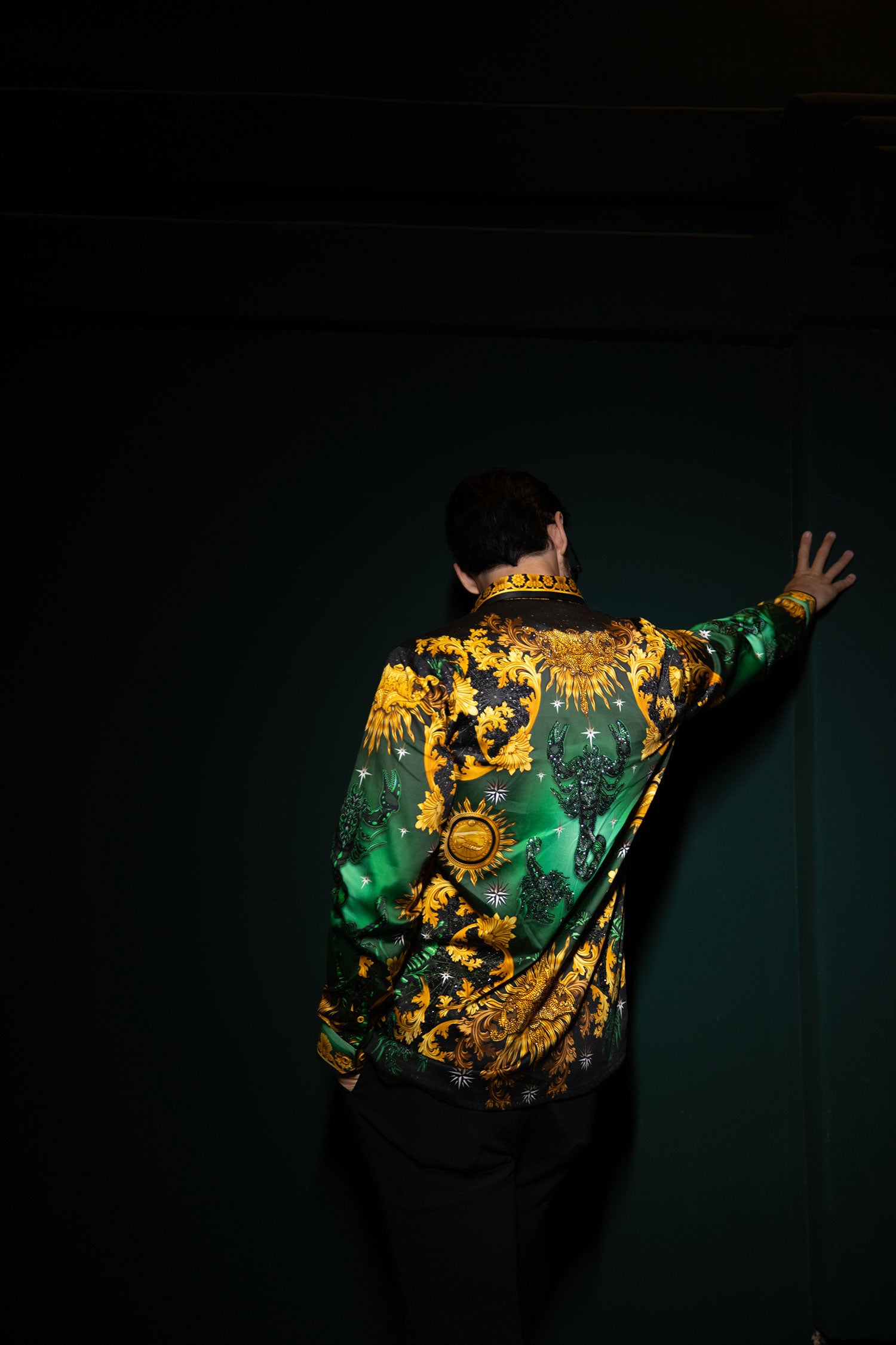 BARABAS Men's Rhinestone Scorpion Long Sleeve Shirts 3SPR432 Green