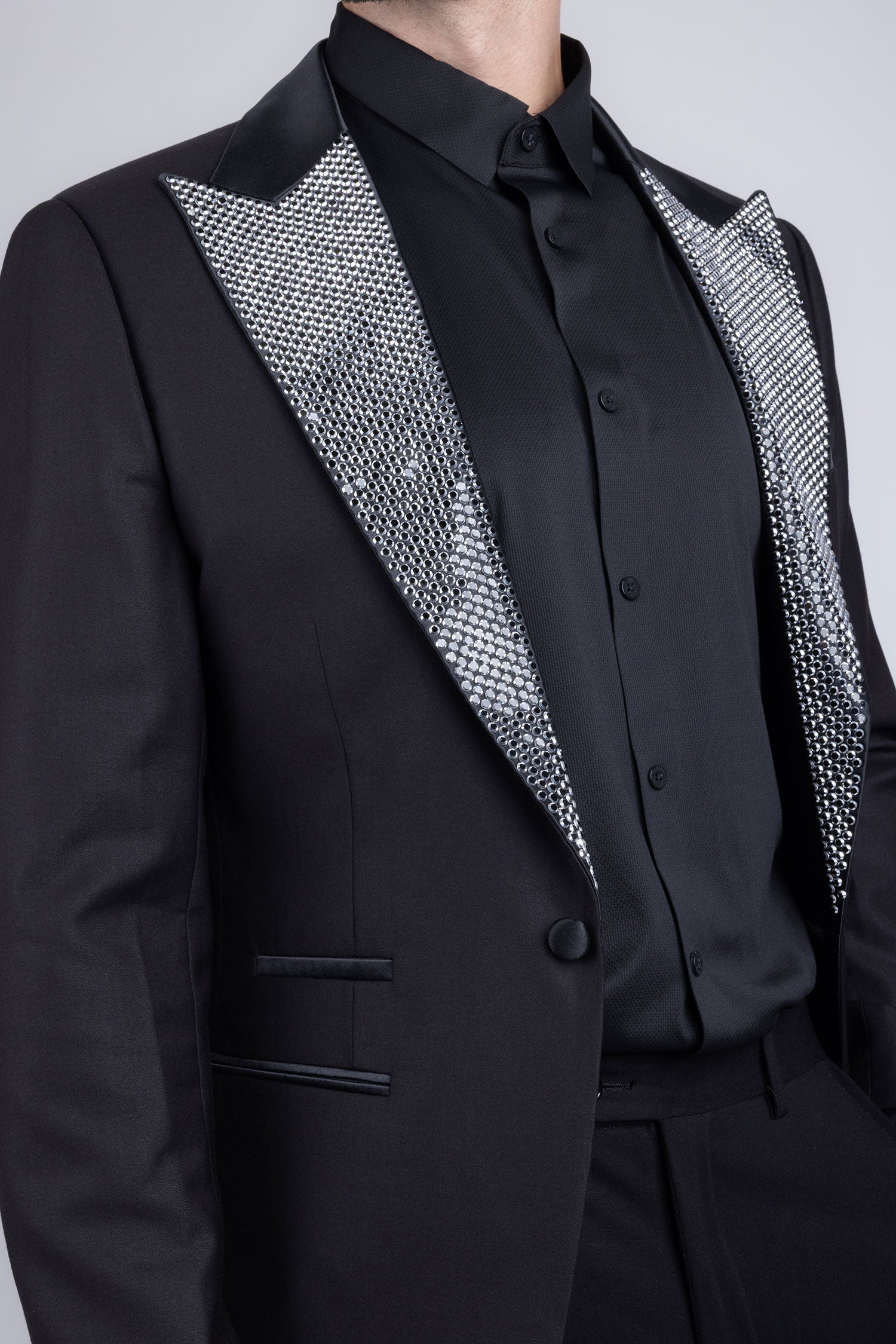 Barabas Men's Rhinestone Geometric Design Peak Lapel Blazer 5BL12 Black