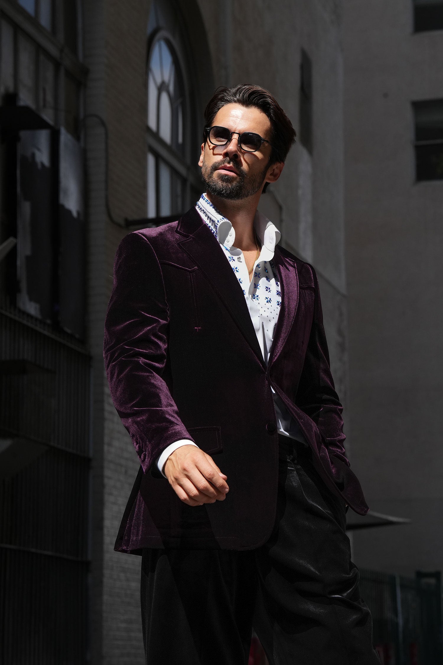 Barabas Men's Velvet Shiny Design Notch Lapel Blazer 5BL13 Purple
