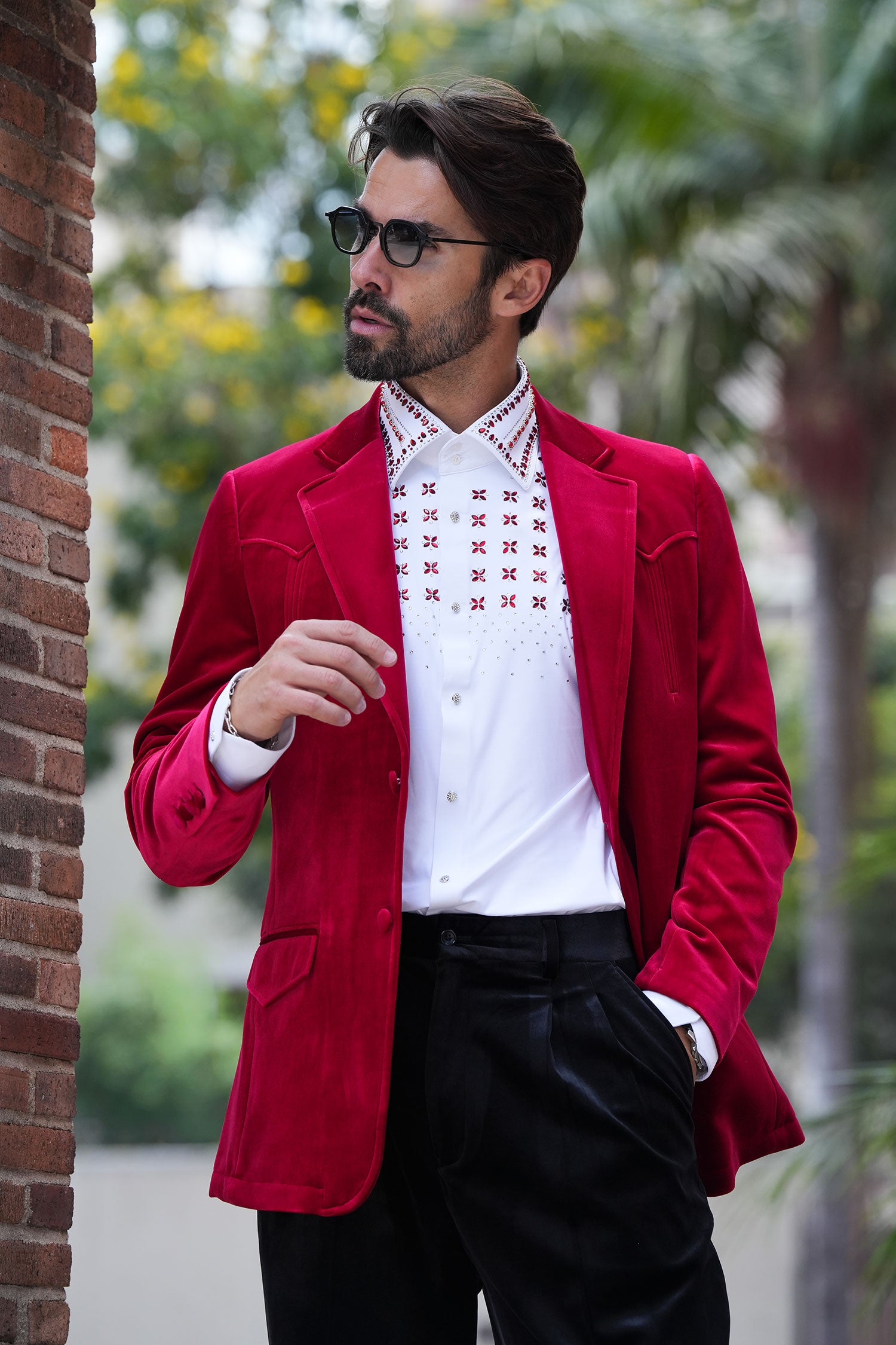Barabas Men's Velvet Shiny Design Notch Lapel Blazer 5BL13 Red