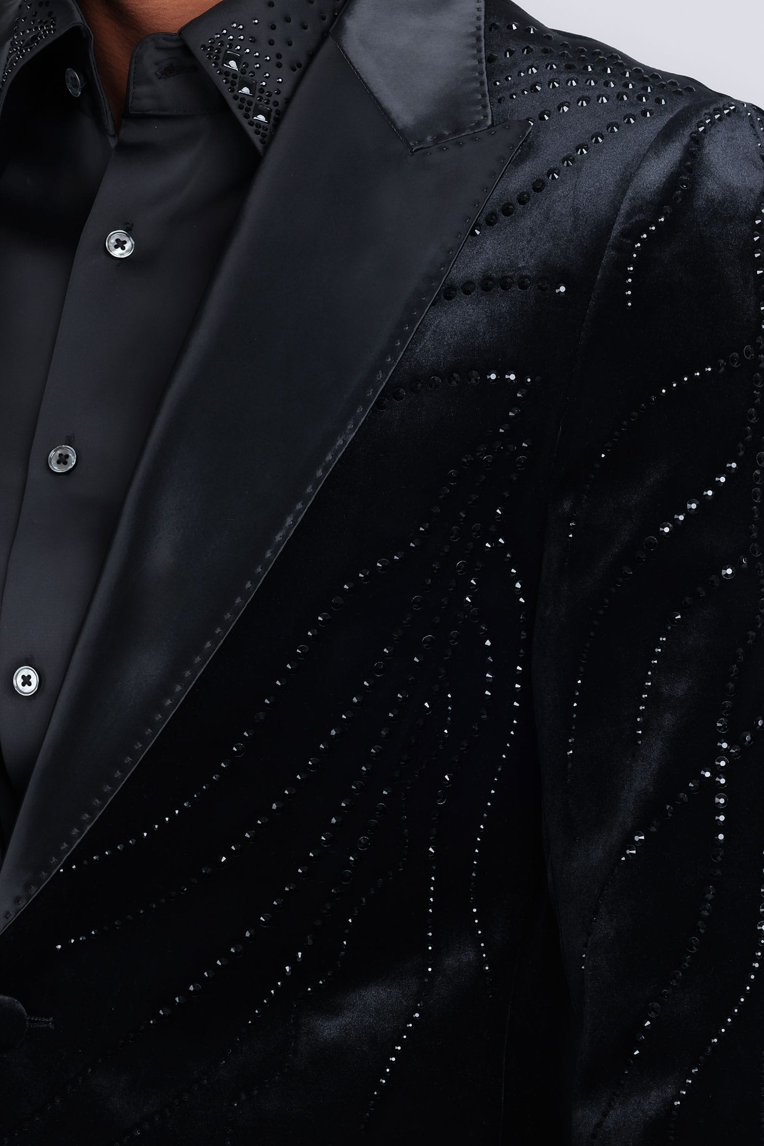 Barabas Men's Velvet Rhinestones Design Peak Lapel Blazer 5BL20 Black Black