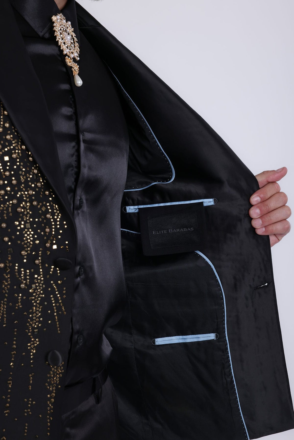Barabas Men's Rhinestones Beaded Design Peak Lapel Blazer 5EBL01 Black Gold