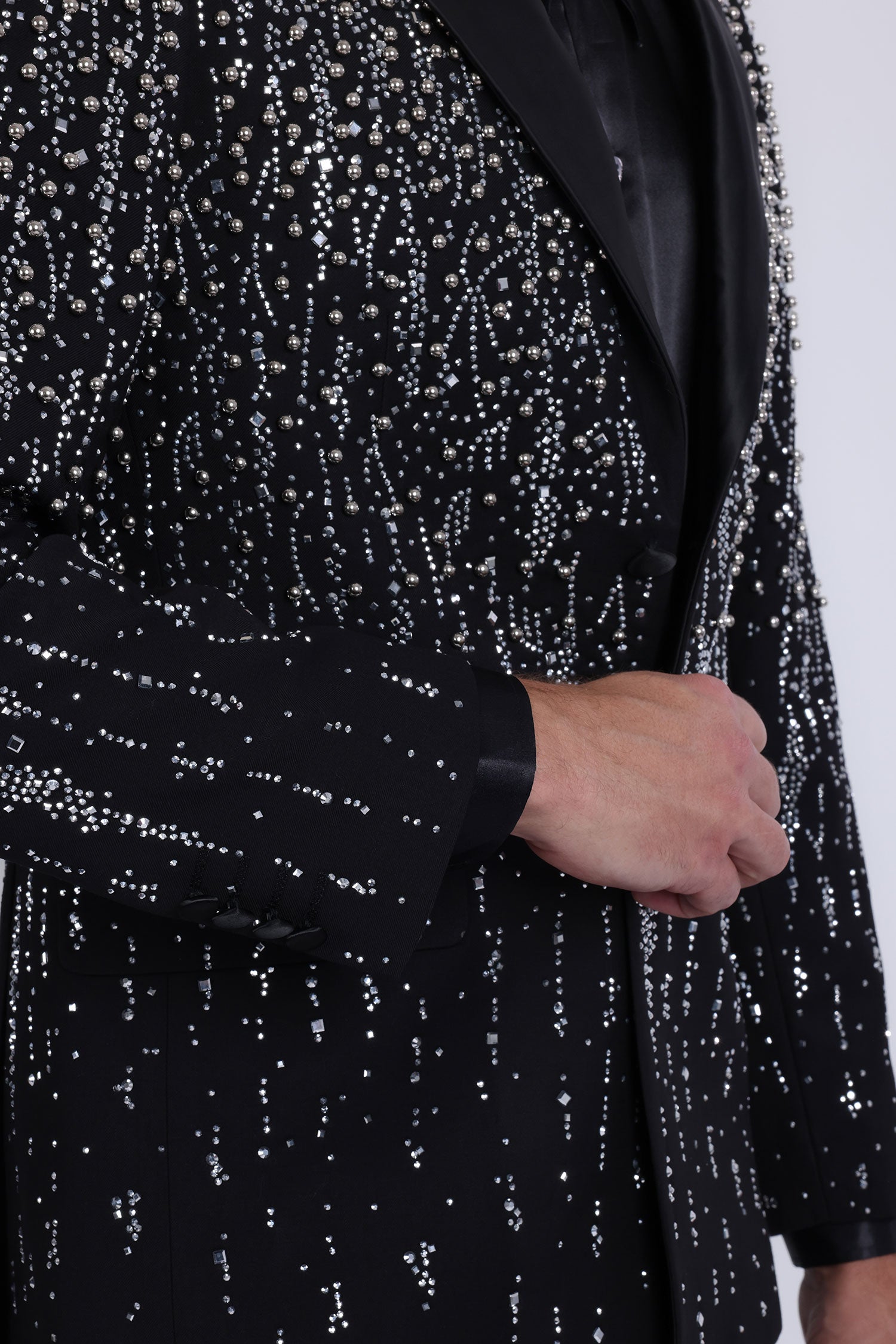 Barabas Men's Rhinestones Beaded Design Peak Lapel Blazer 5EBL01 Black Silver