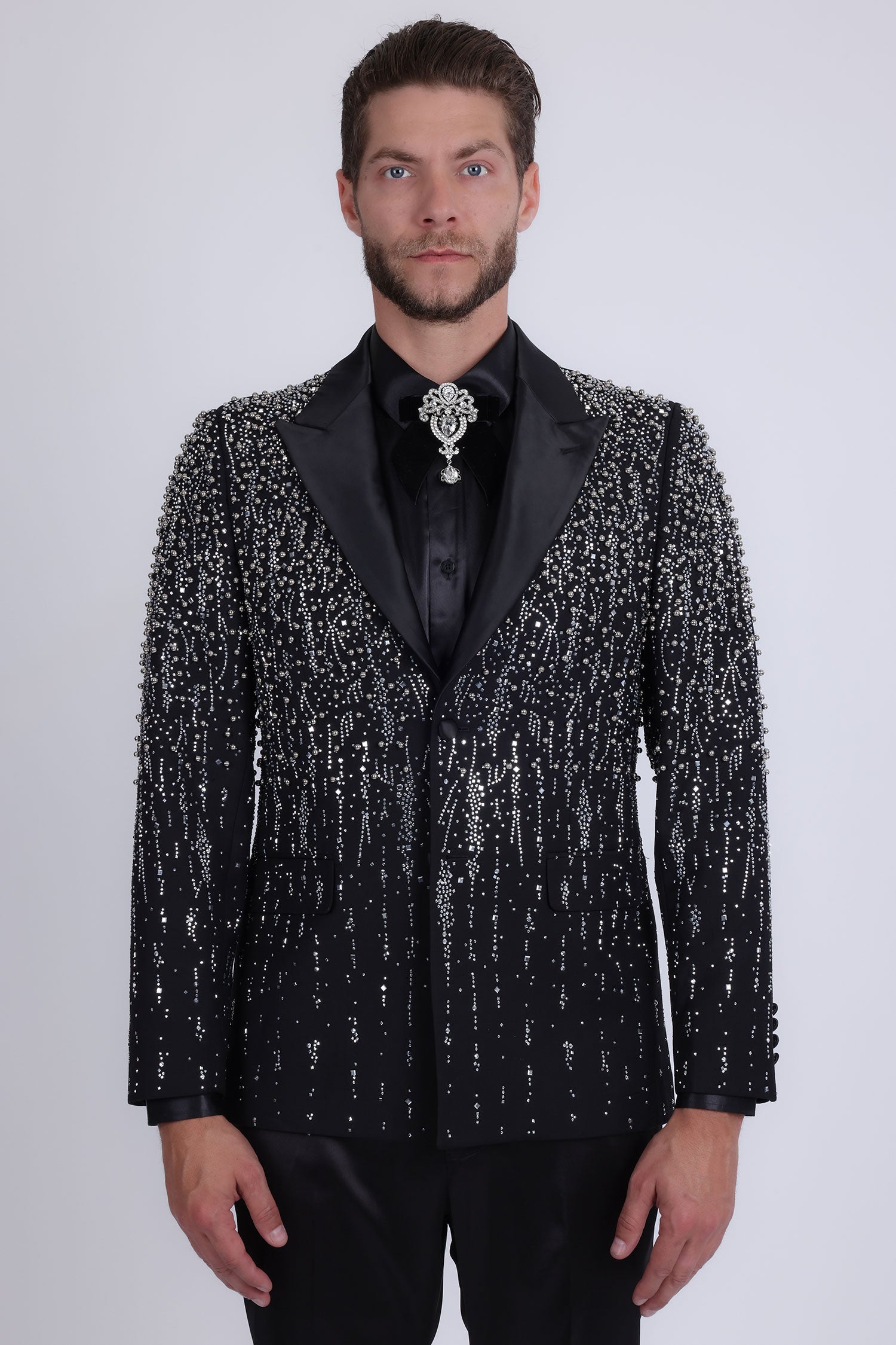 Barabas Men's Rhinestones Beaded Design Peak Lapel Blazer 5EBL01 Black Silver