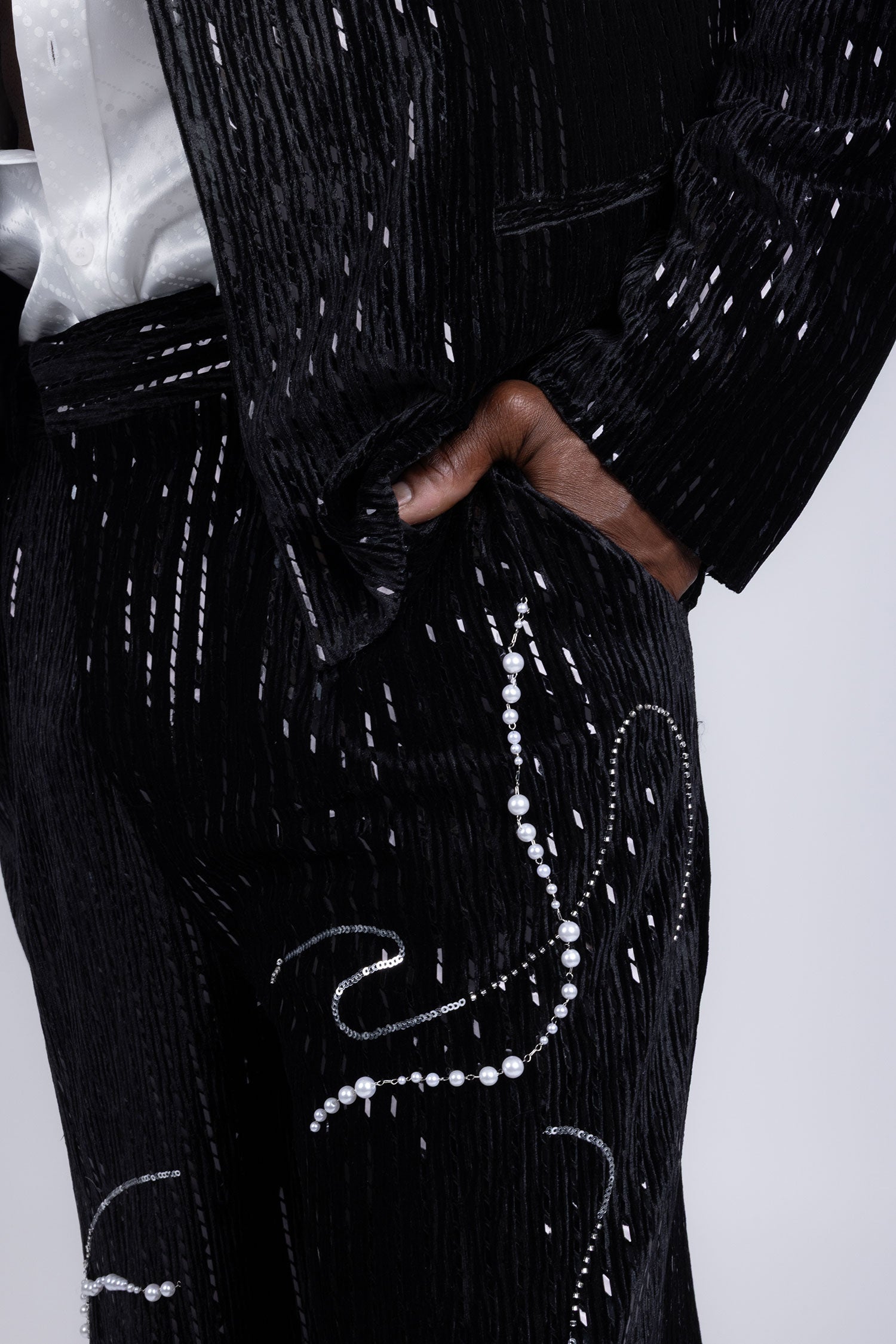 Barabas Men's Rhinestone Abstract Pattern Pearls Suit 5ESU01 Silver