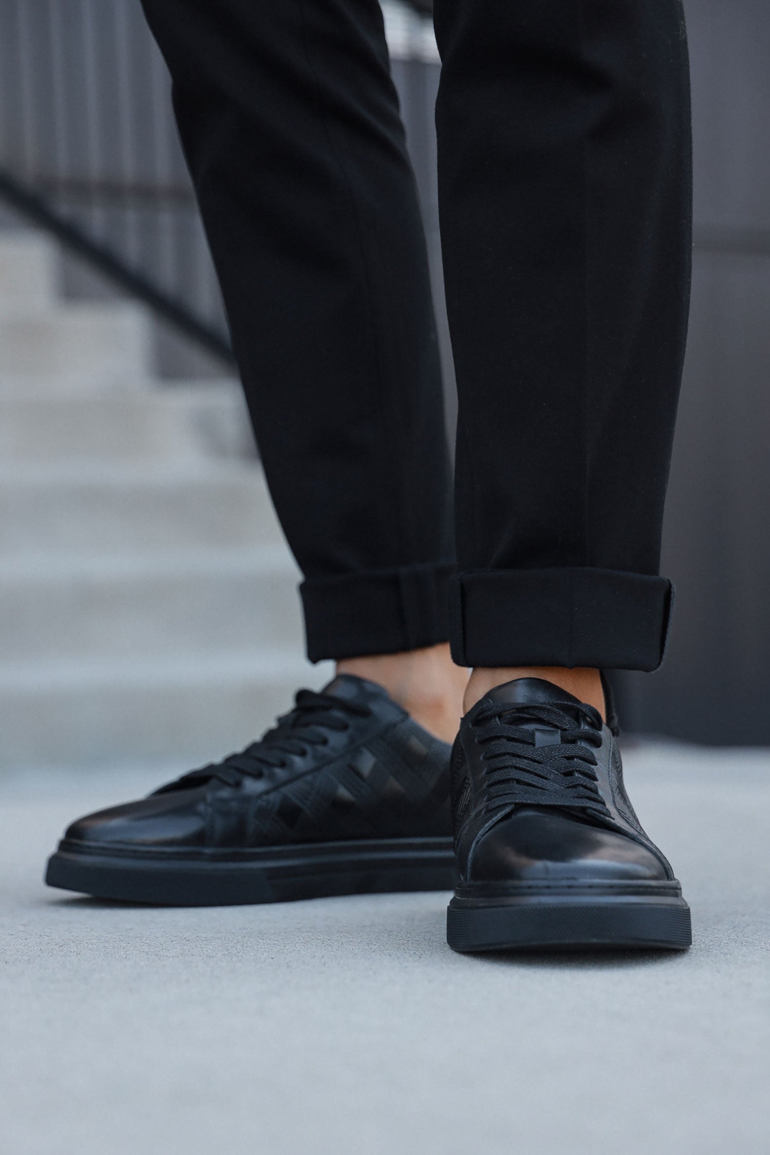 Barabas Men's Checkered Lace-up Leather Sneakers 5SH09 Black