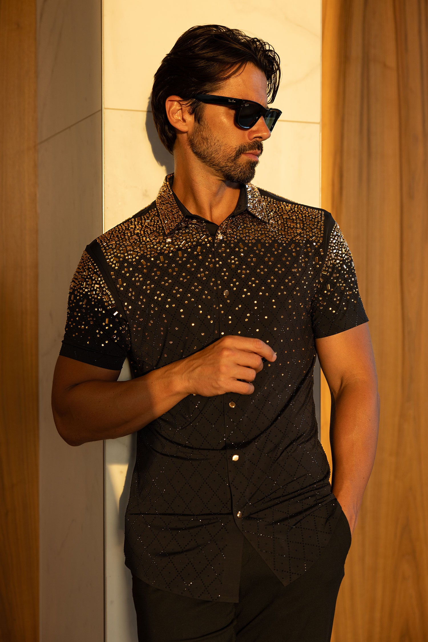 Barabas Men's Rhinestone Geometric Stretch Short Sleeve Shirt 5SST20 Black Gold