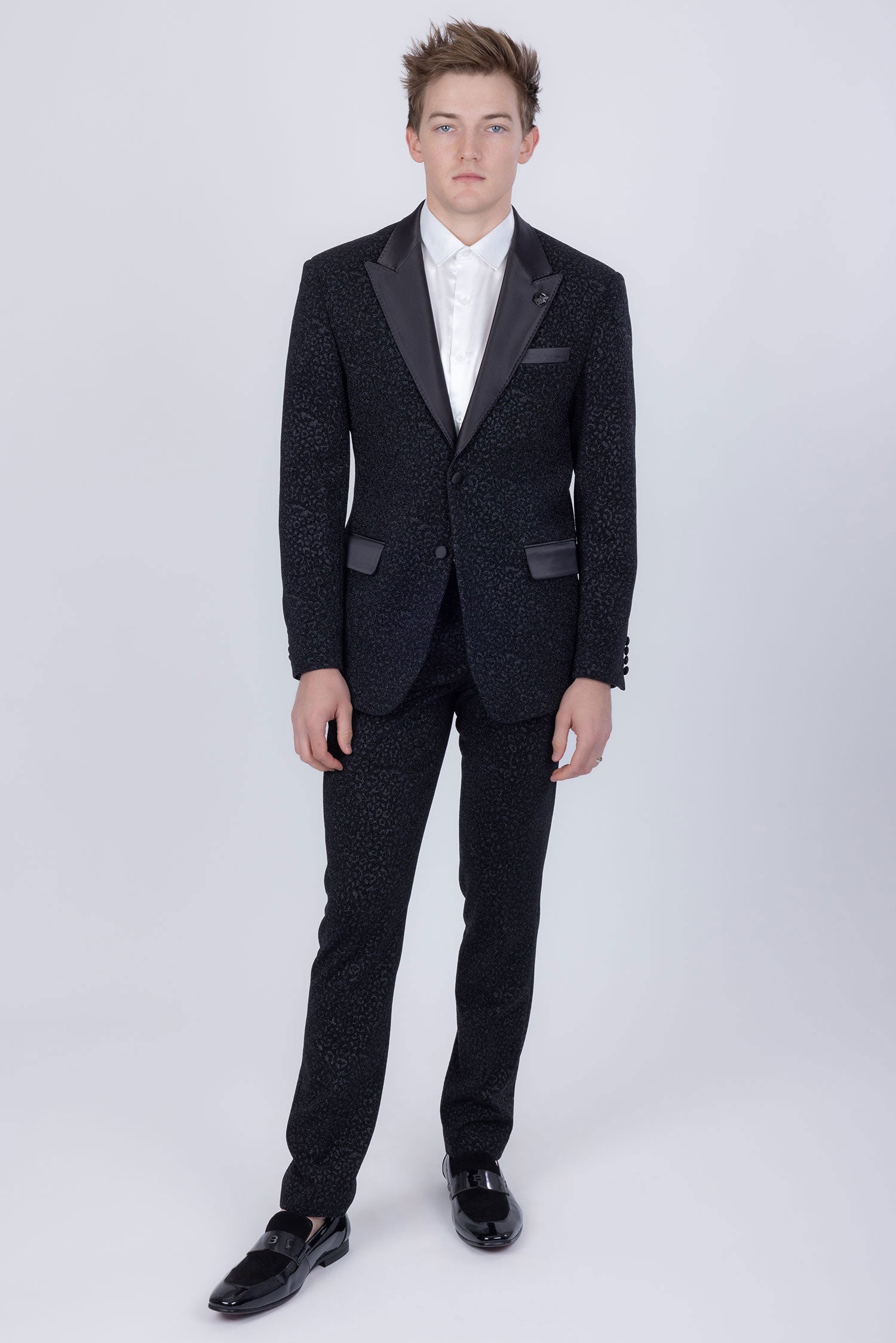 Barabas Men's Cheetah Geometric Pattern Peak Lapel Suit 5SU33 Black