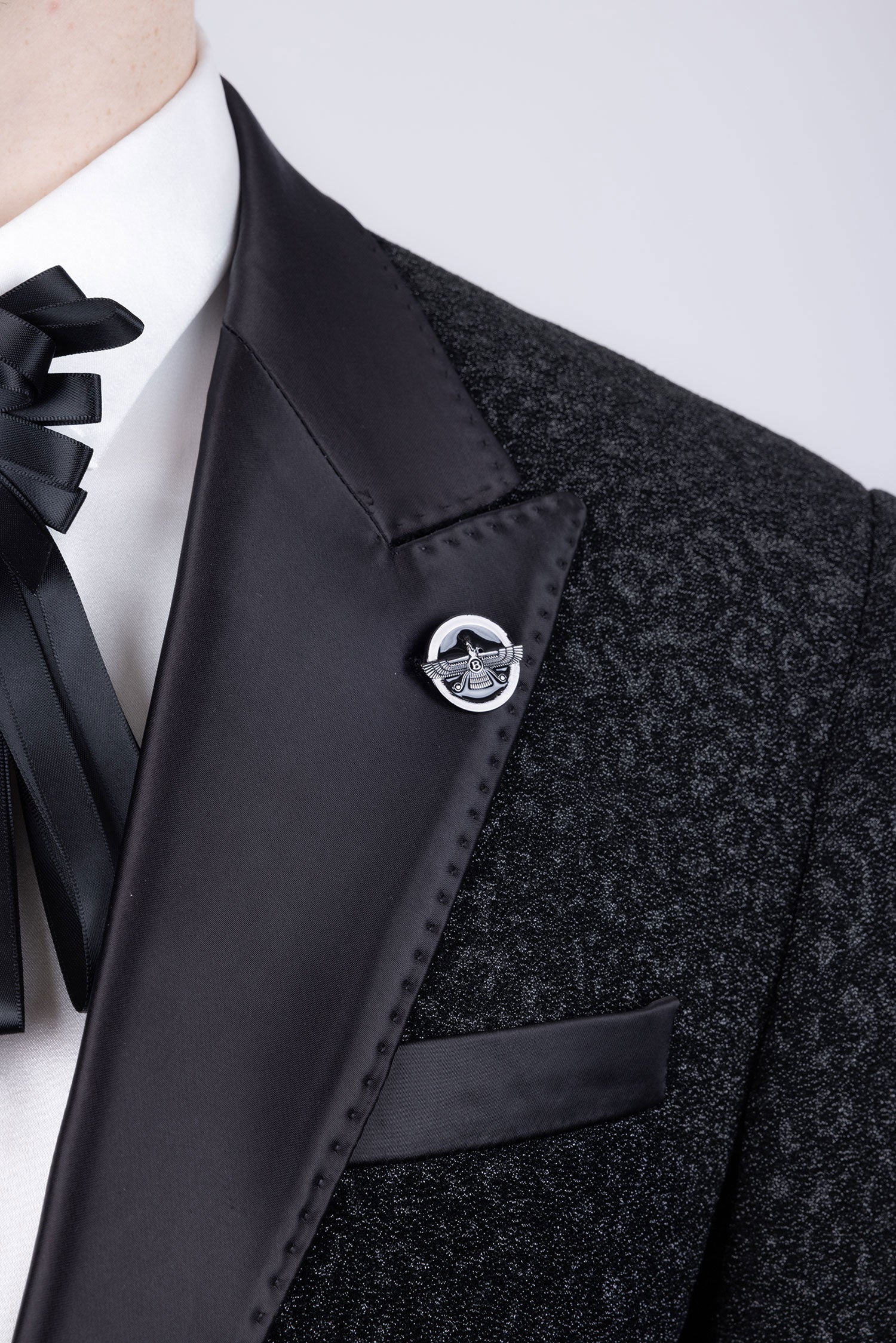 Barabas Men's Cheetah Geometric Pattern Peak Lapel Suit 5SU33 Black