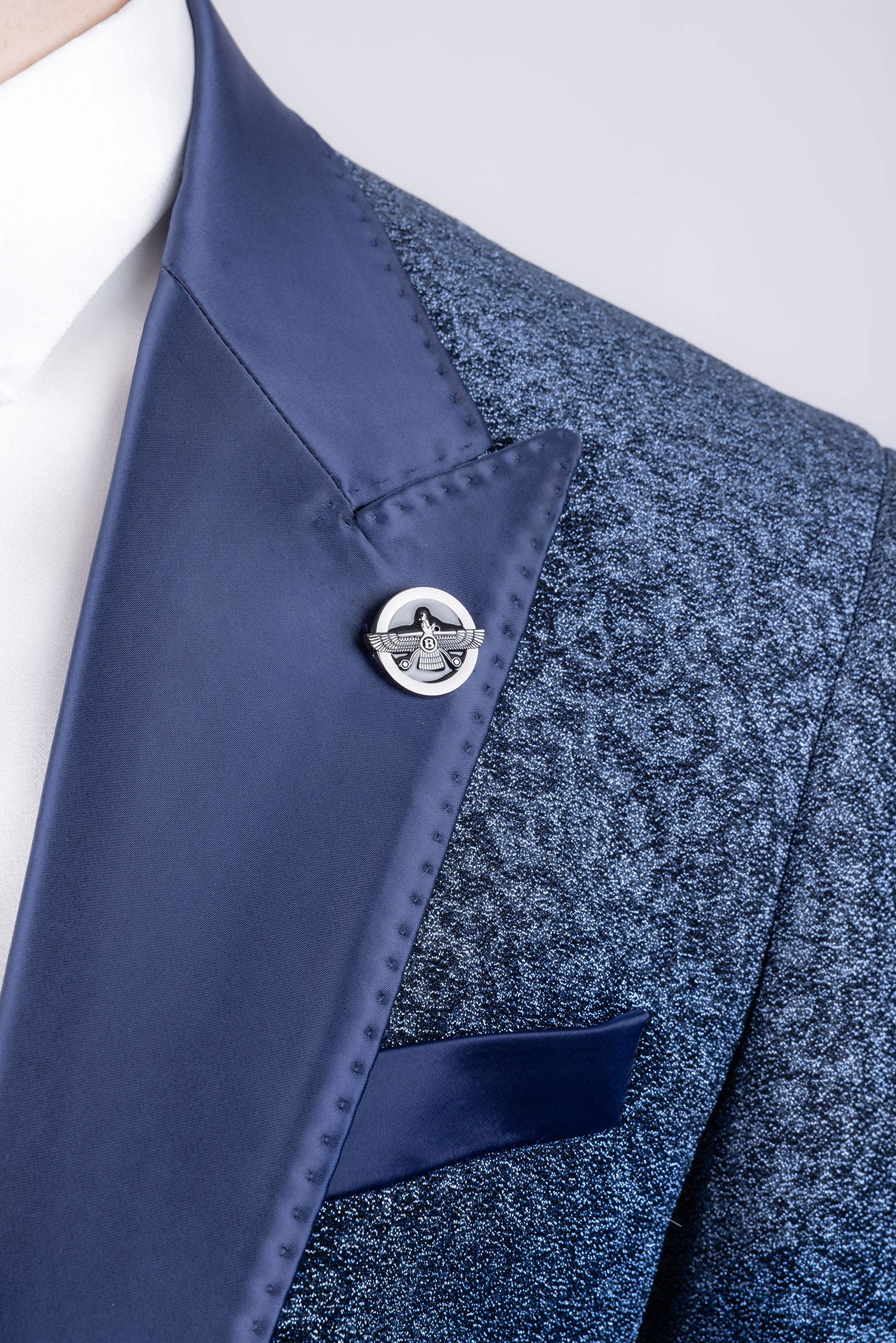 Barabas Men's Cheetah Geometric Pattern Peak Lapel Suit 5SU33 Blue