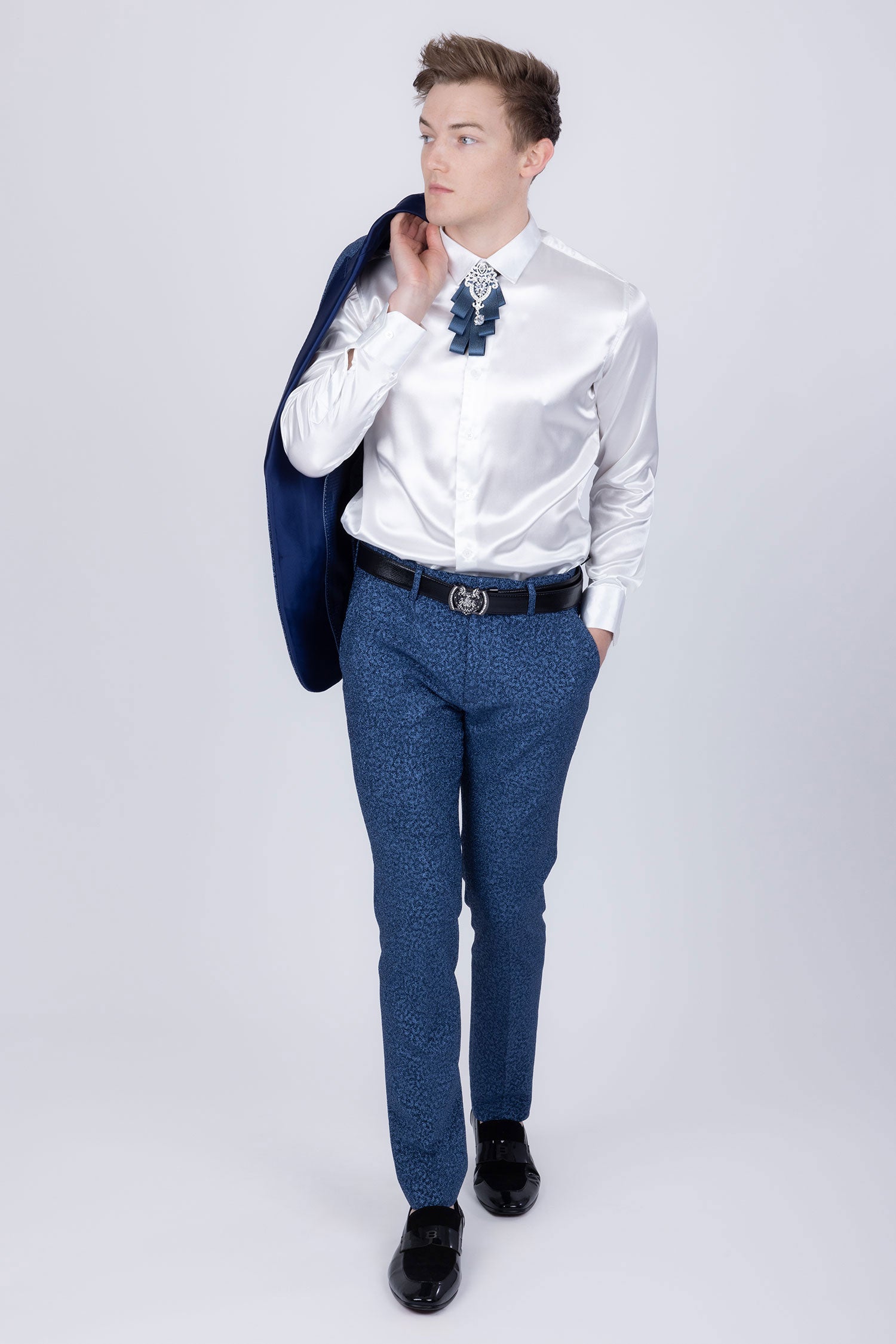 Barabas Men's Cheetah Geometric Pattern Peak Lapel Suit 5SU33 Blue