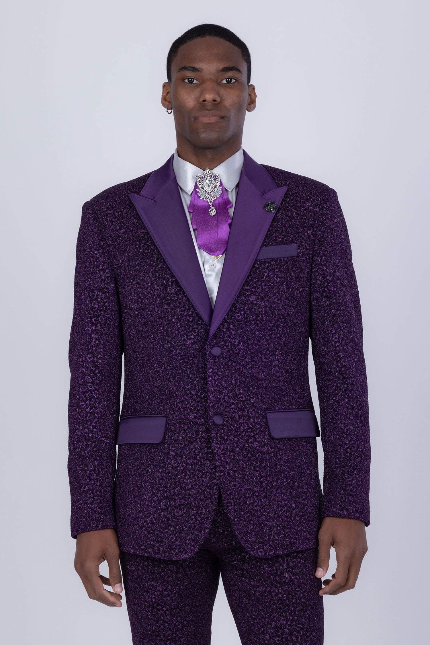 Barabas Men's Cheetah Geometric Pattern Peak Lapel Suit 5SU33 Purple