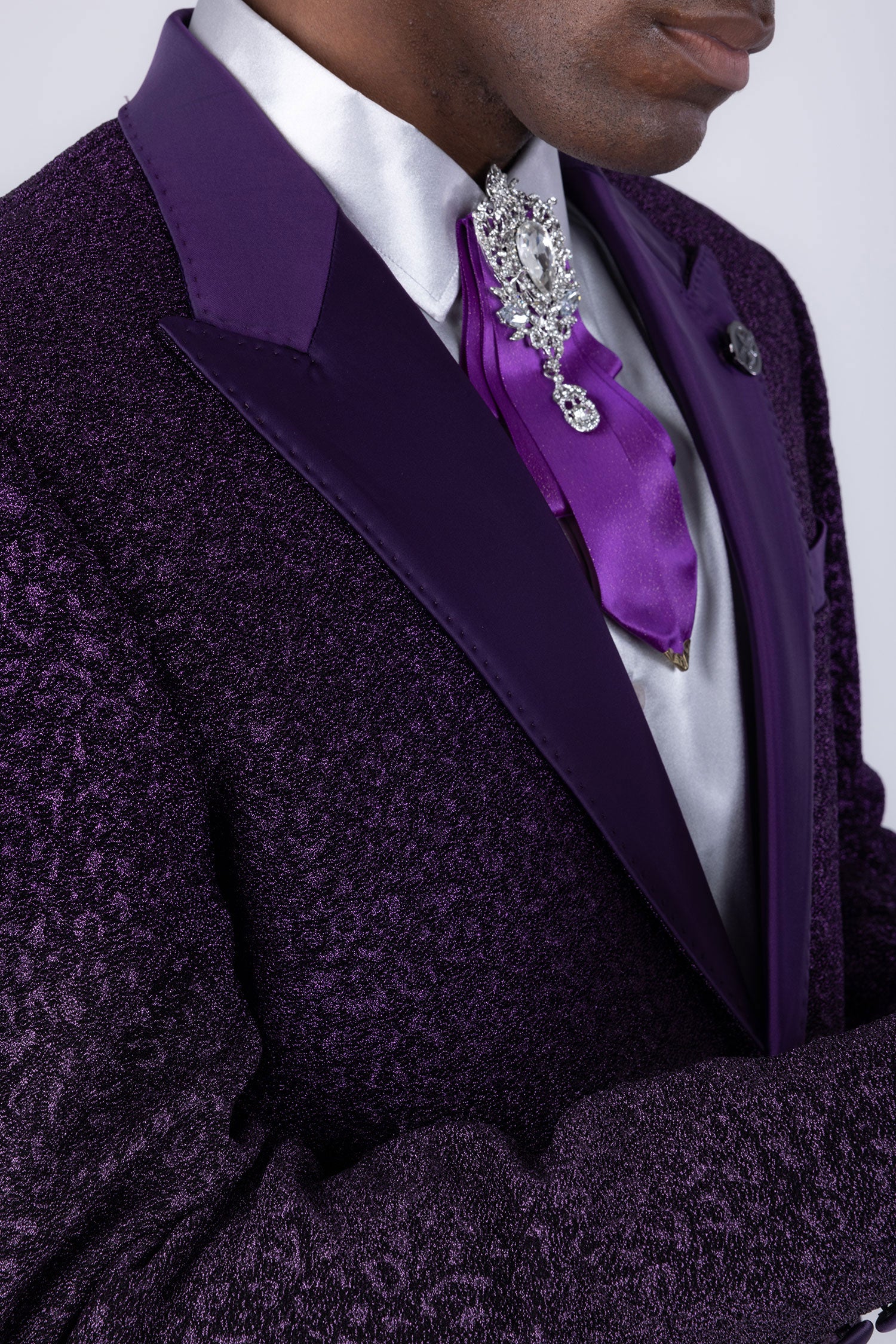 Barabas Men's Cheetah Geometric Pattern Peak Lapel Suit 5SU33 Purple