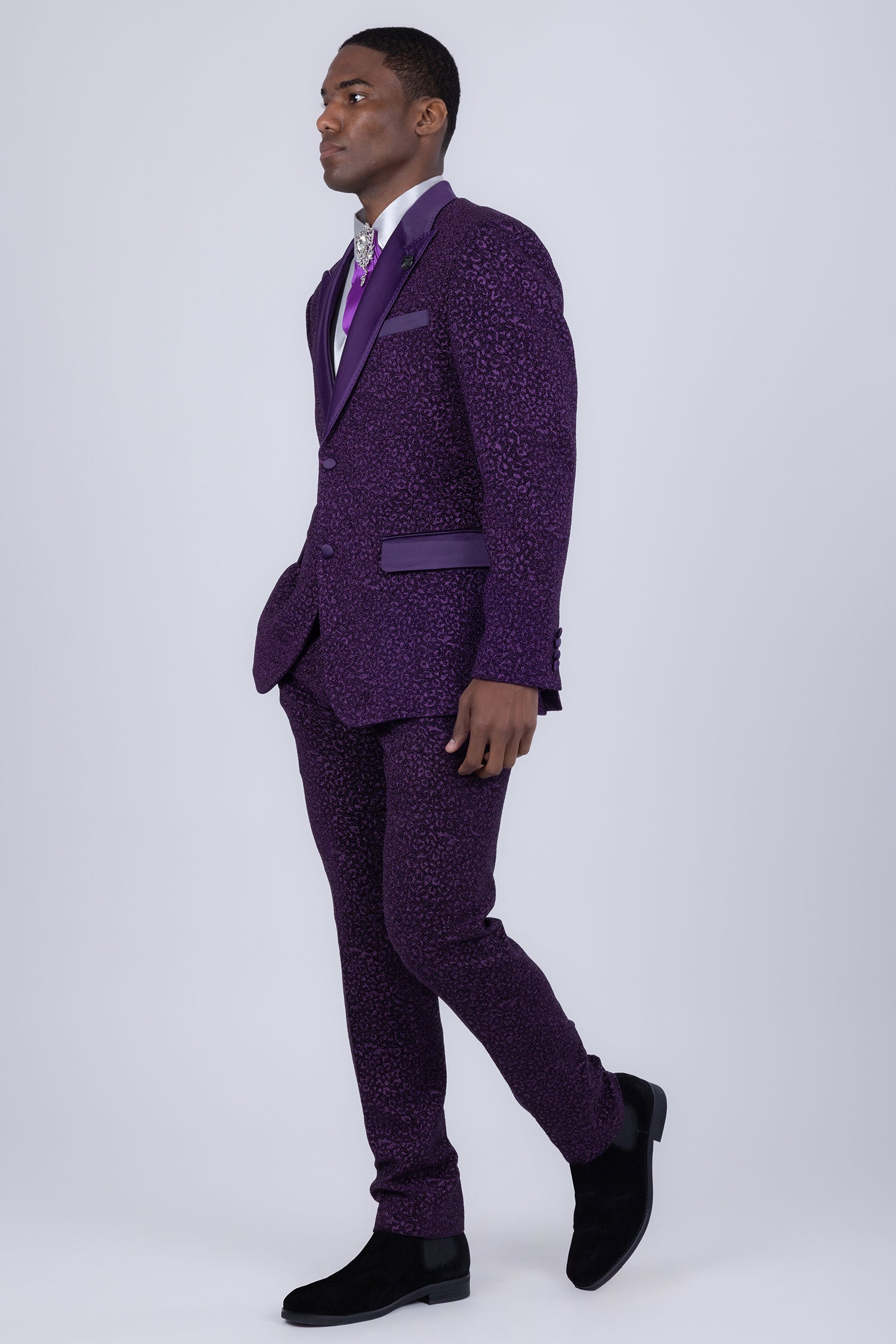 Barabas Men's Cheetah Geometric Pattern Peak Lapel Suit 5SU33 Purple
