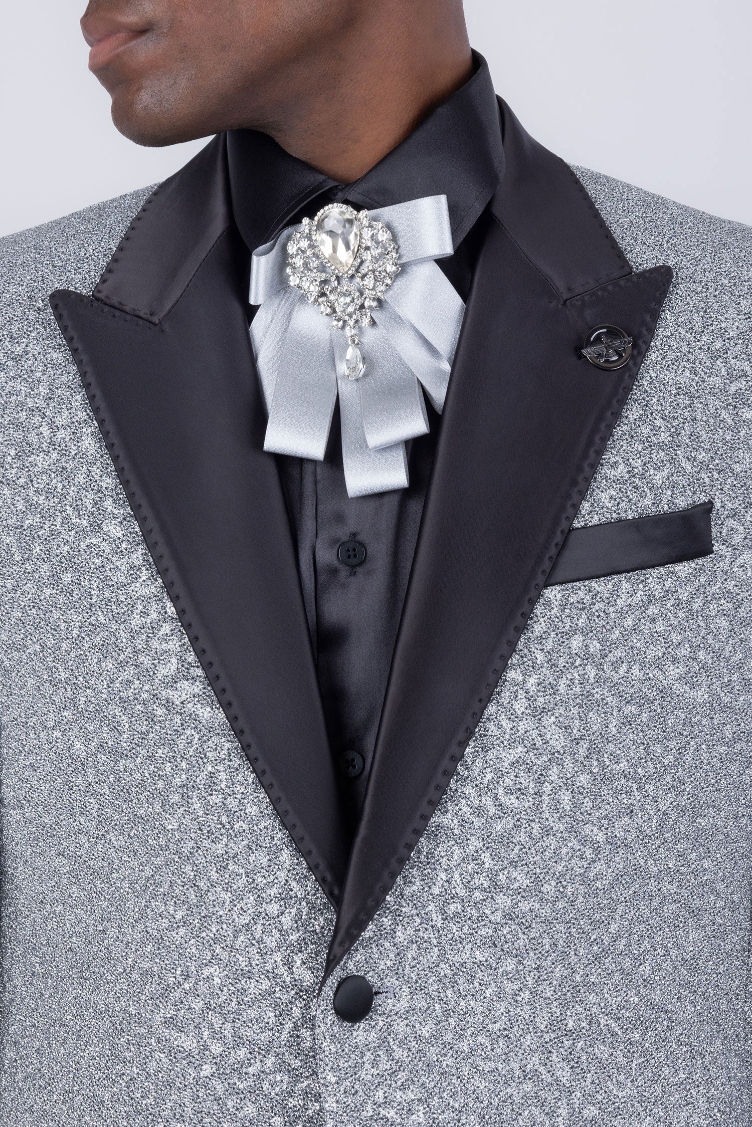 Barabas Men's Cheetah Geometric Pattern Peak Lapel Suit 5SU33 Silver