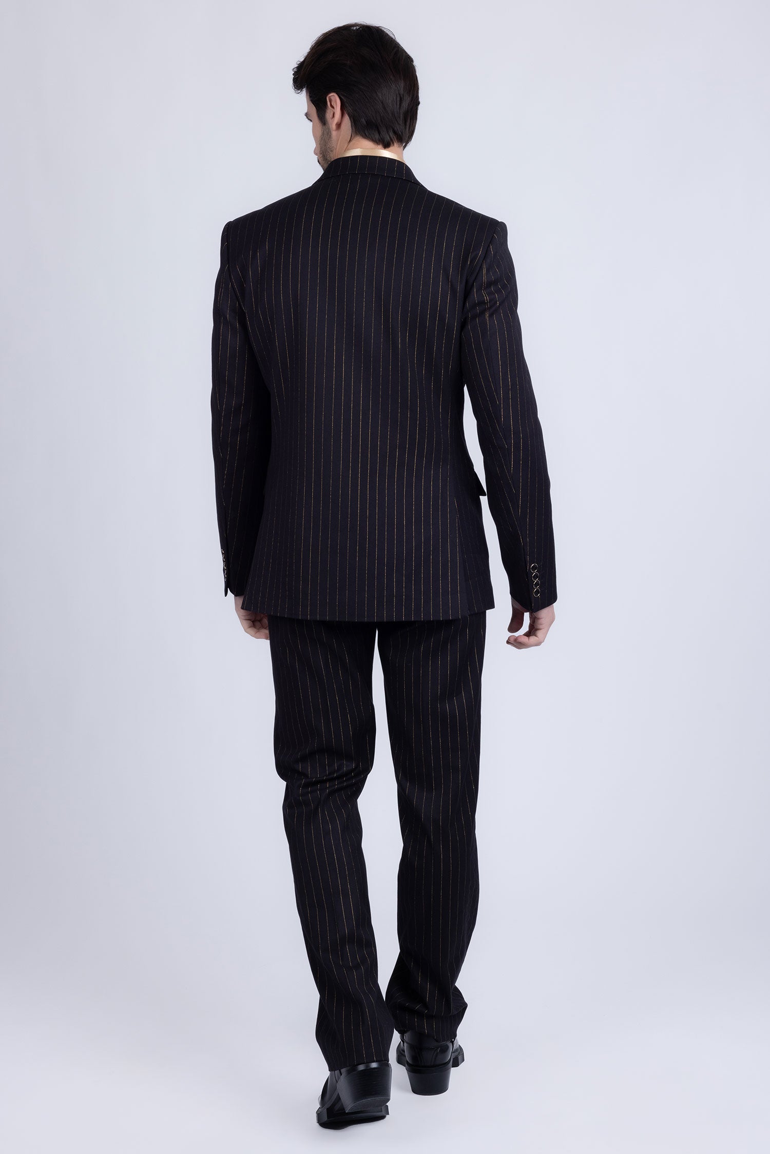 Barabas Men's Pinstripe Pattern Double-Breasted Peak Lapel Suit 5SU39 Black