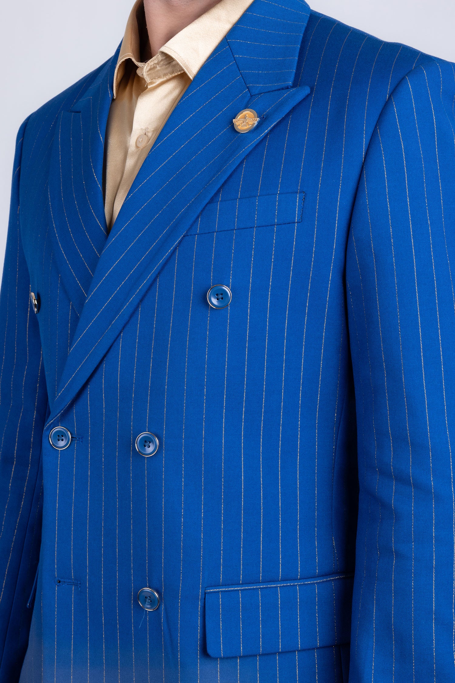 Barabas Men's Pinstripe Pattern Double-Breasted Peak Lapel Suit 5SU39 Royal