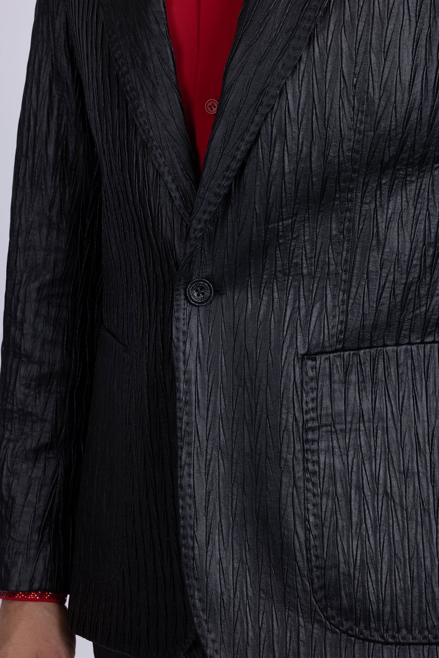 Barabas Men's Faux Leather Textured Pattern Peak Lapel Suit 5SU54 Black