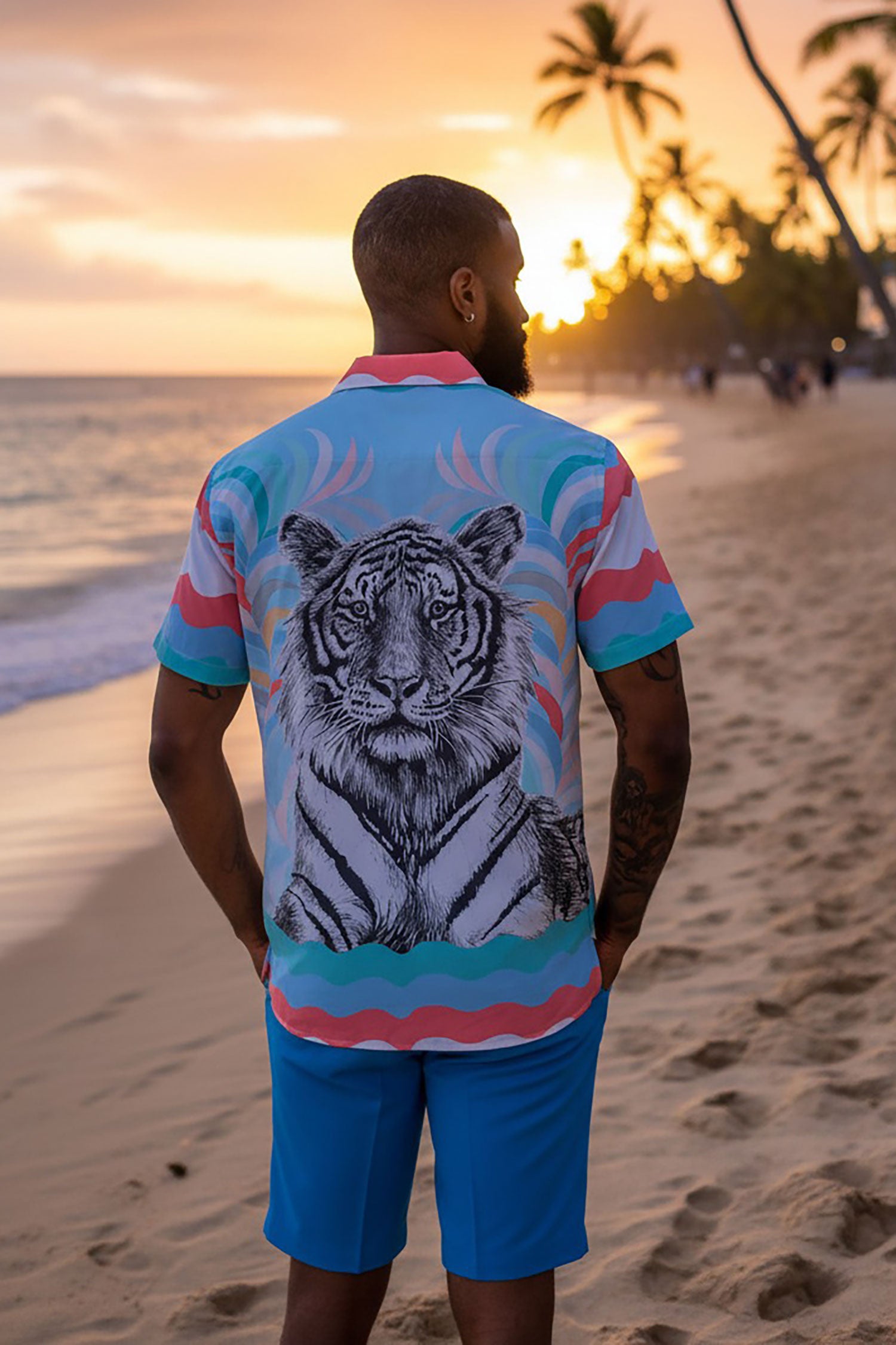 BARABAS Men's Geometric Tiger Button Down Short Sleeve Shirts 4sst30 Multi