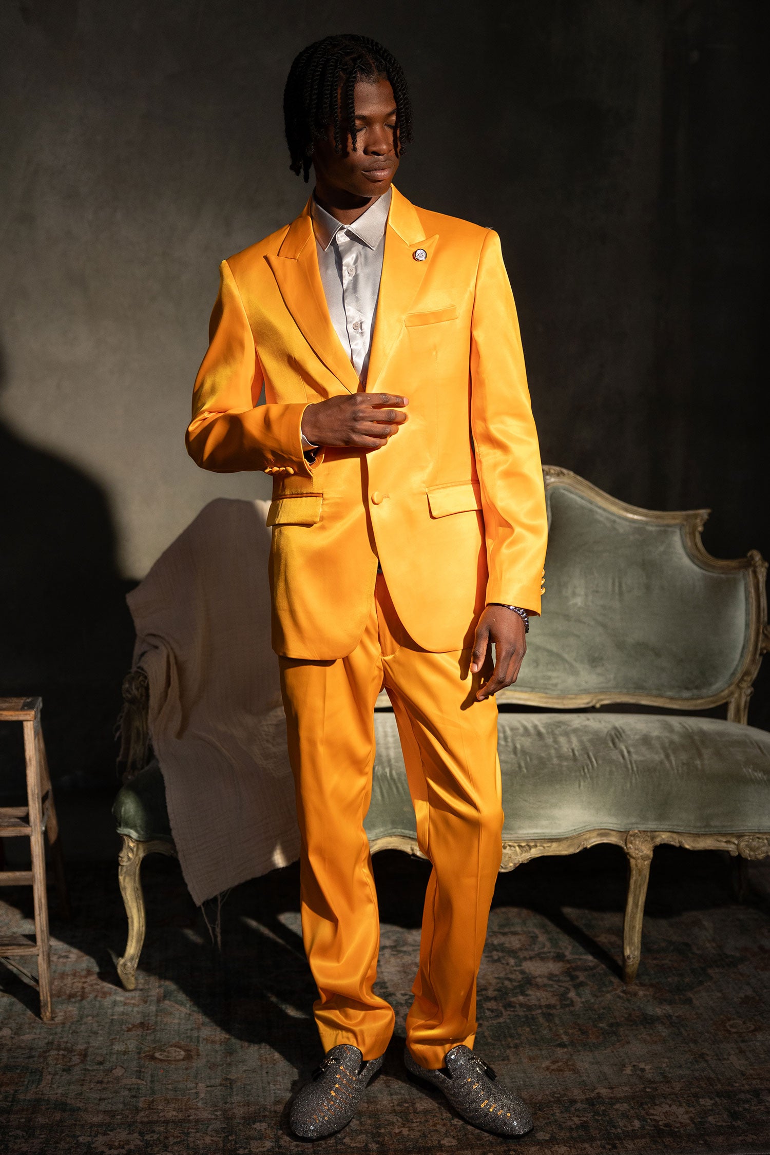 Barabas Men's Solid Color Satin Metallic Peak Lapel Blazer 6BL1010 Orange
