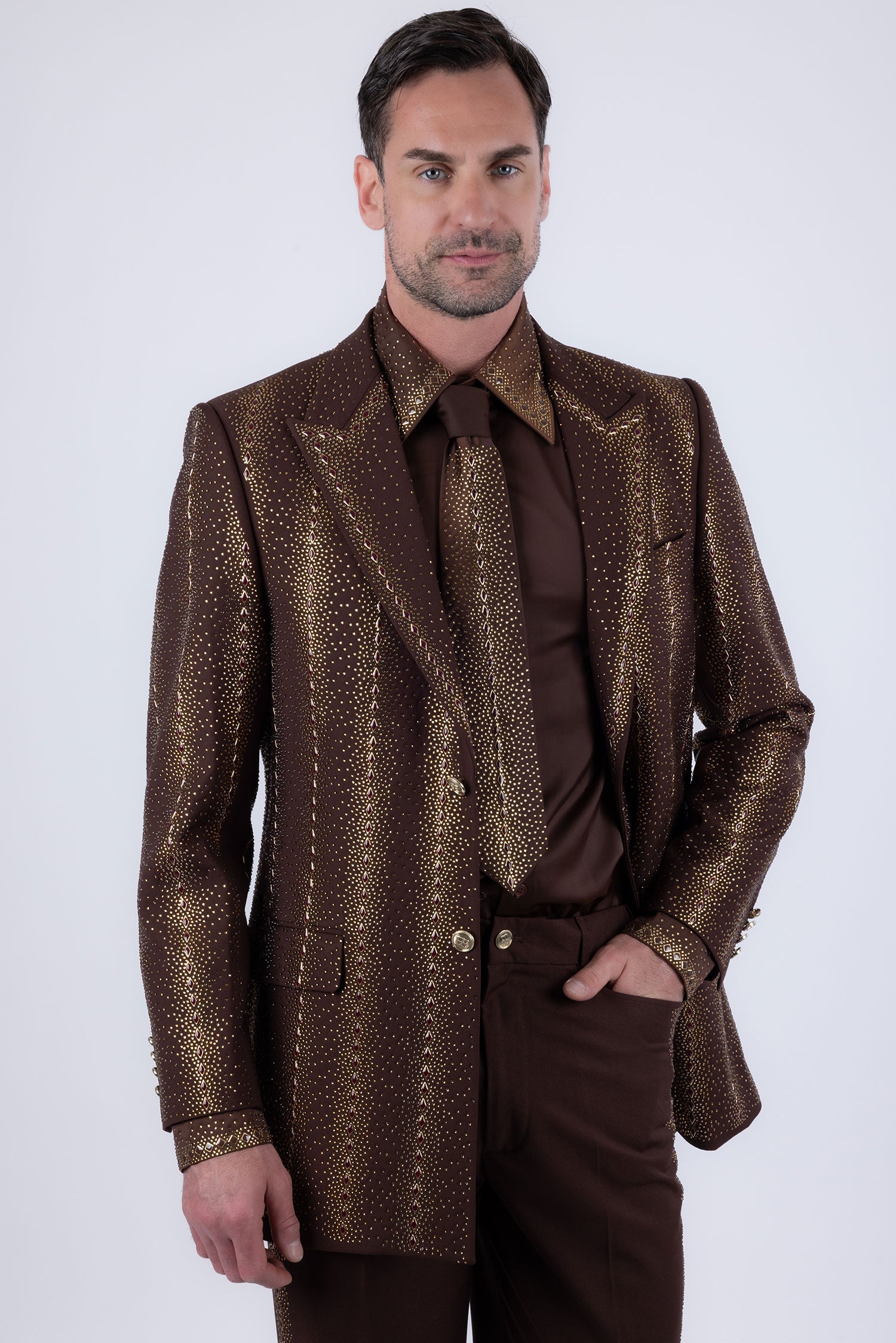 Barabas Men's Rhinestone Geometric Peak Lapel Suit 6ESU12 Brown Gold