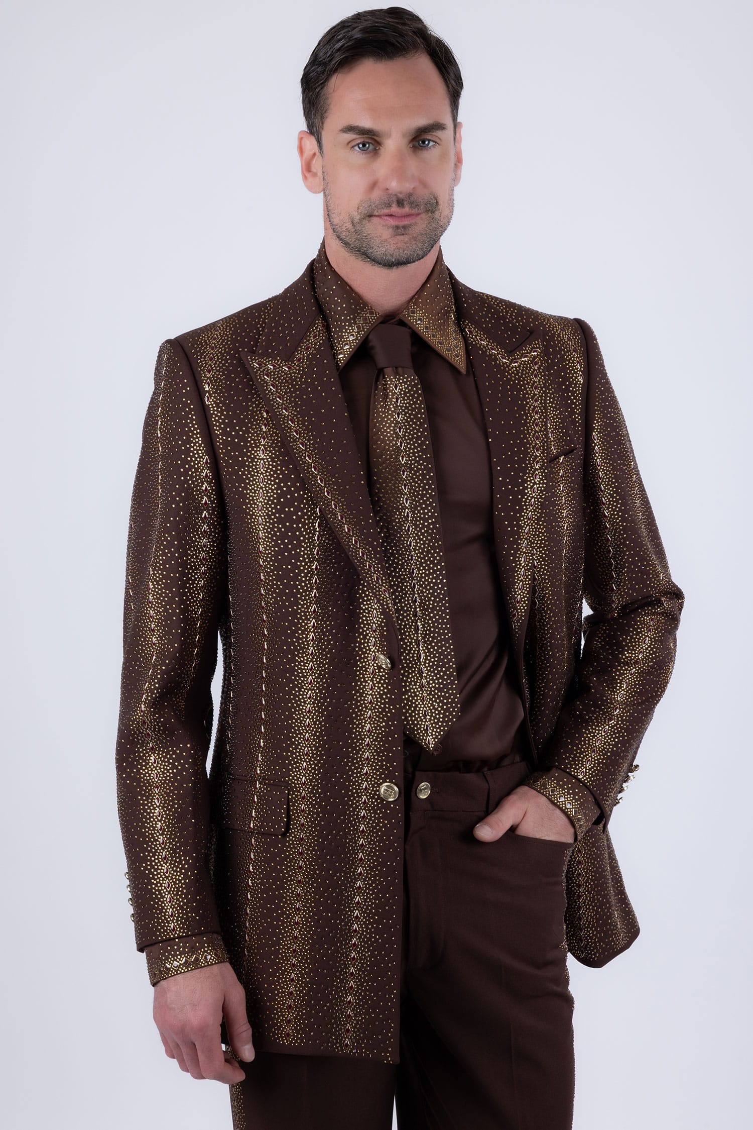 Barabas Men's Rhinestone Geometric Peak Lapel Suit 6ESU12 Brown Gold