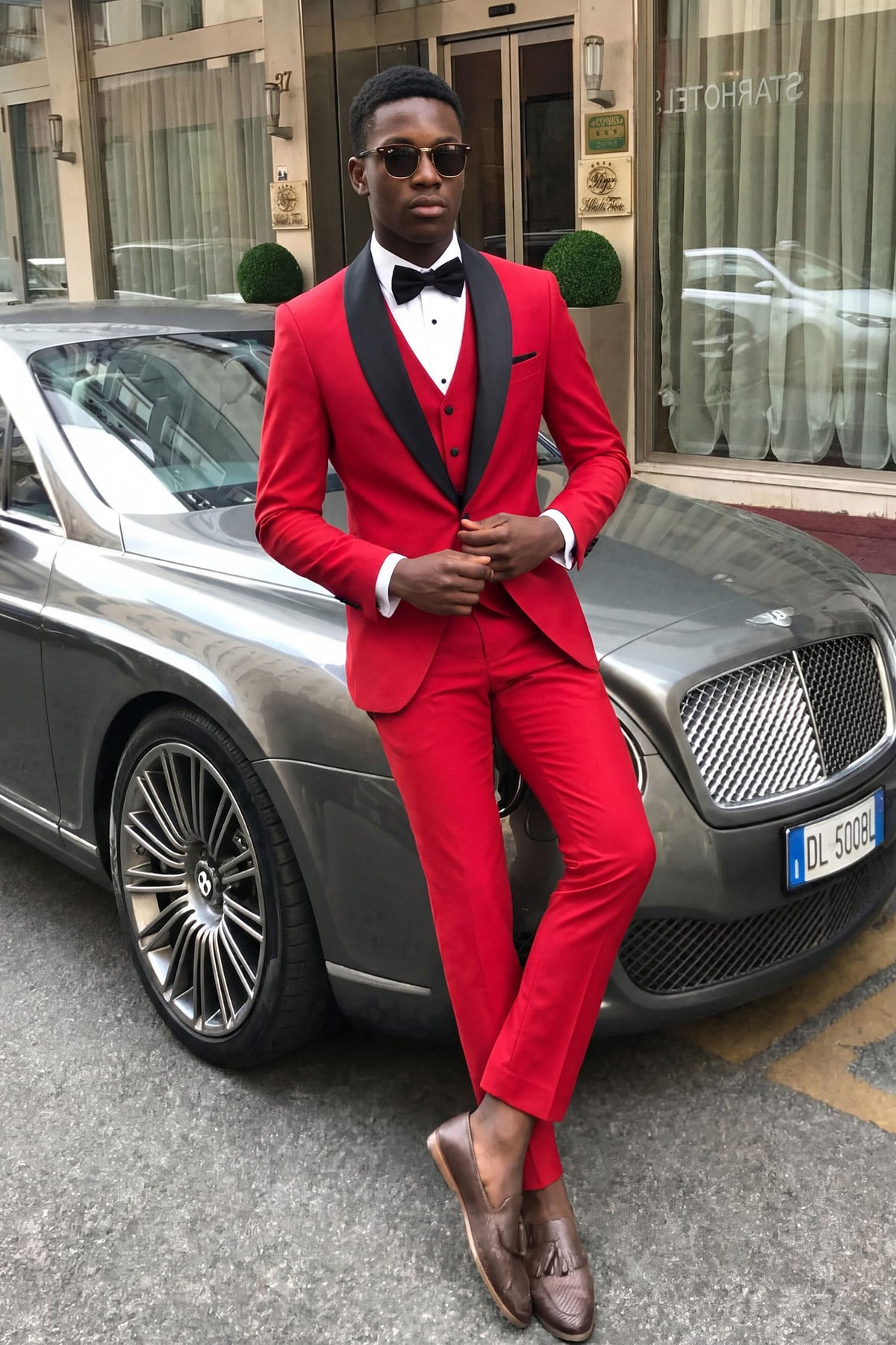 Barabas Men's Solid Color Contrasting Shawl Lapel Suit 6SU05 #Color_Poppy Red Black