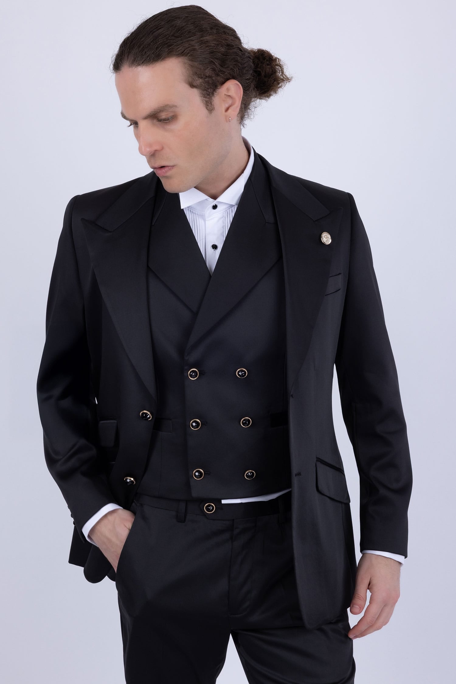 Barabas Men's Solid Color 3-Pieces Peak Lapel Suit Set 6SU11 Black