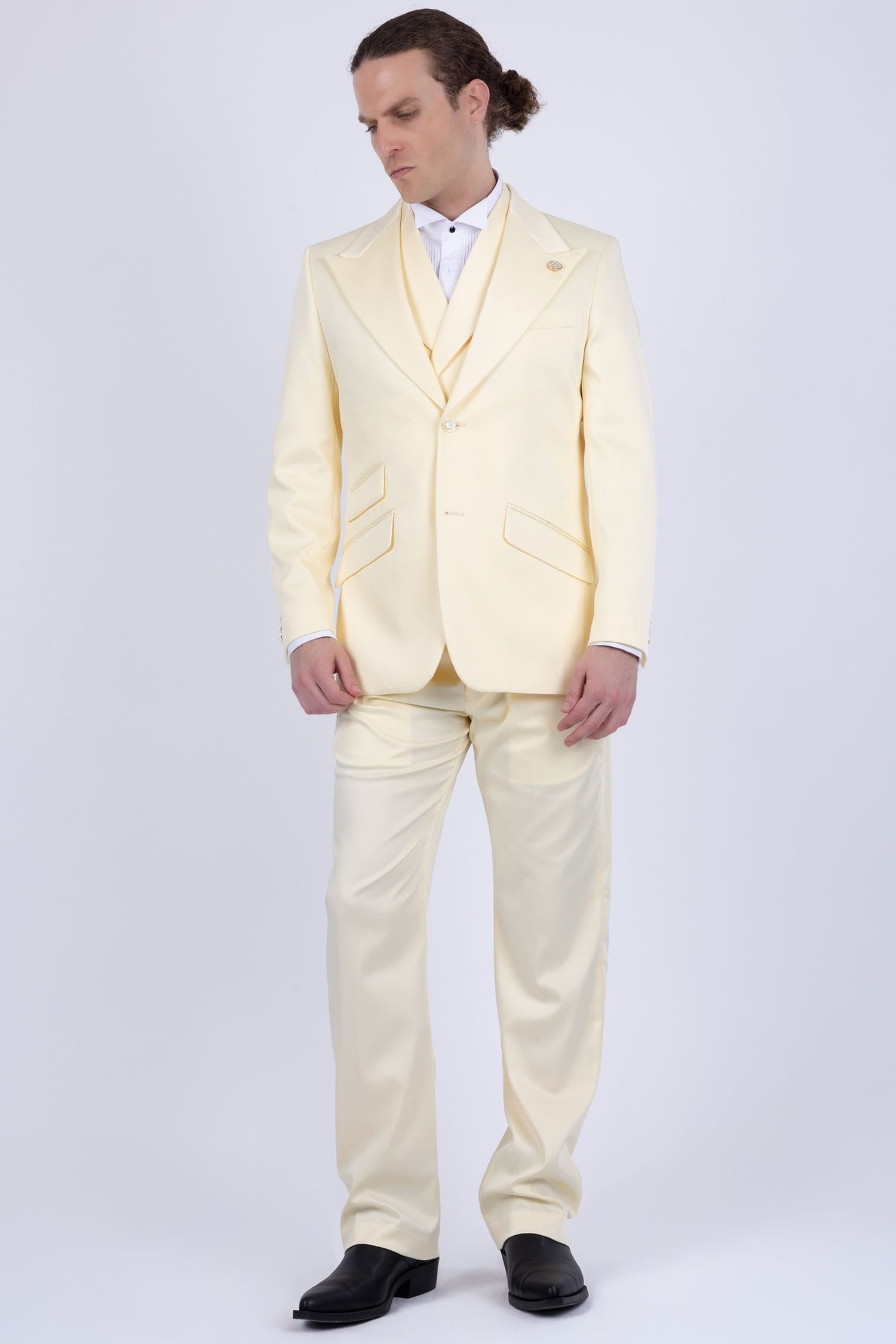 Barabas Men's Solid Color 3-Pieces Peak Lapel Suit Set 6SU11 Whisper White