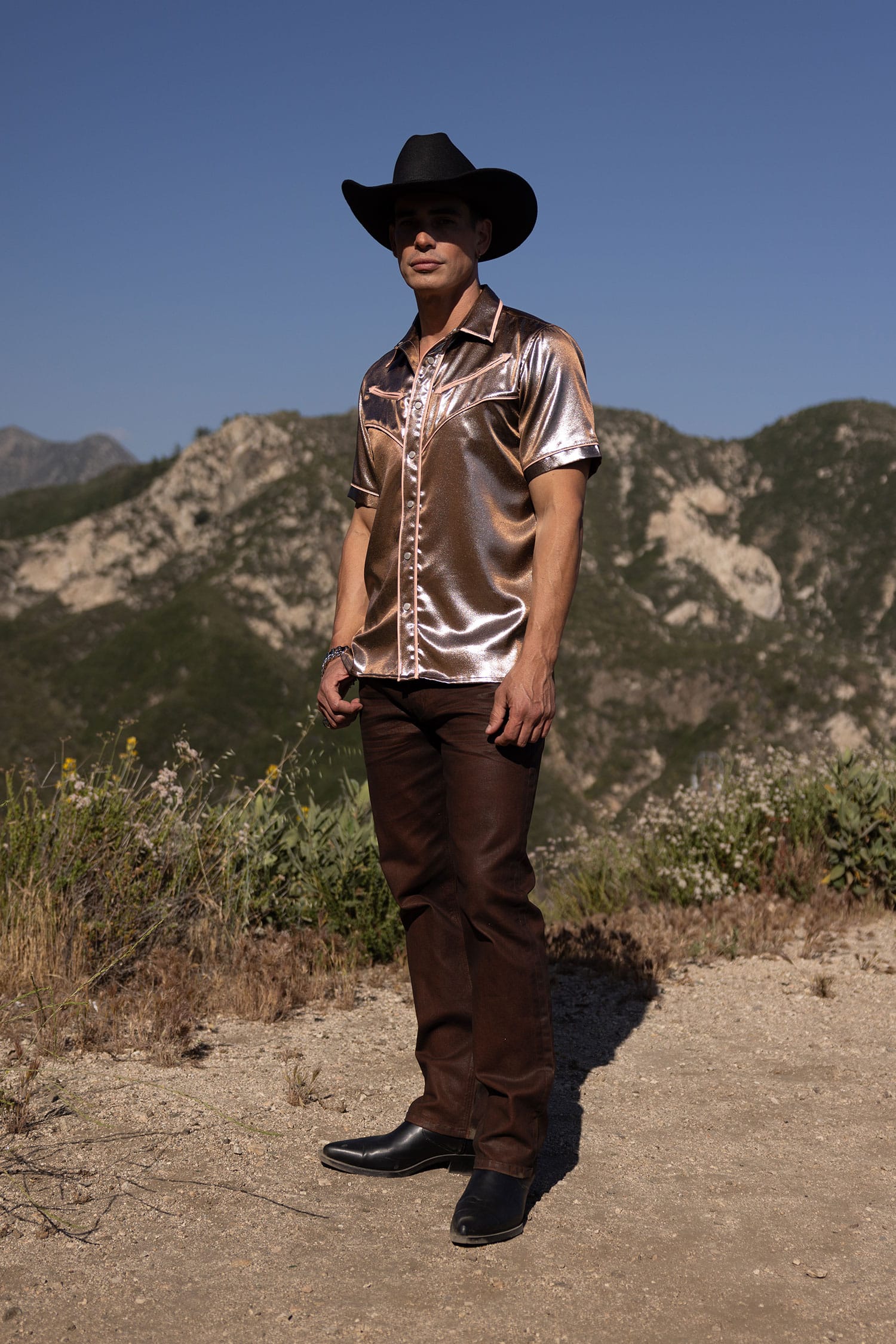 Barabas Men's Metallic Shiny Short Sleeve Casual Western Shirt 6WS02 Brown Light Pink