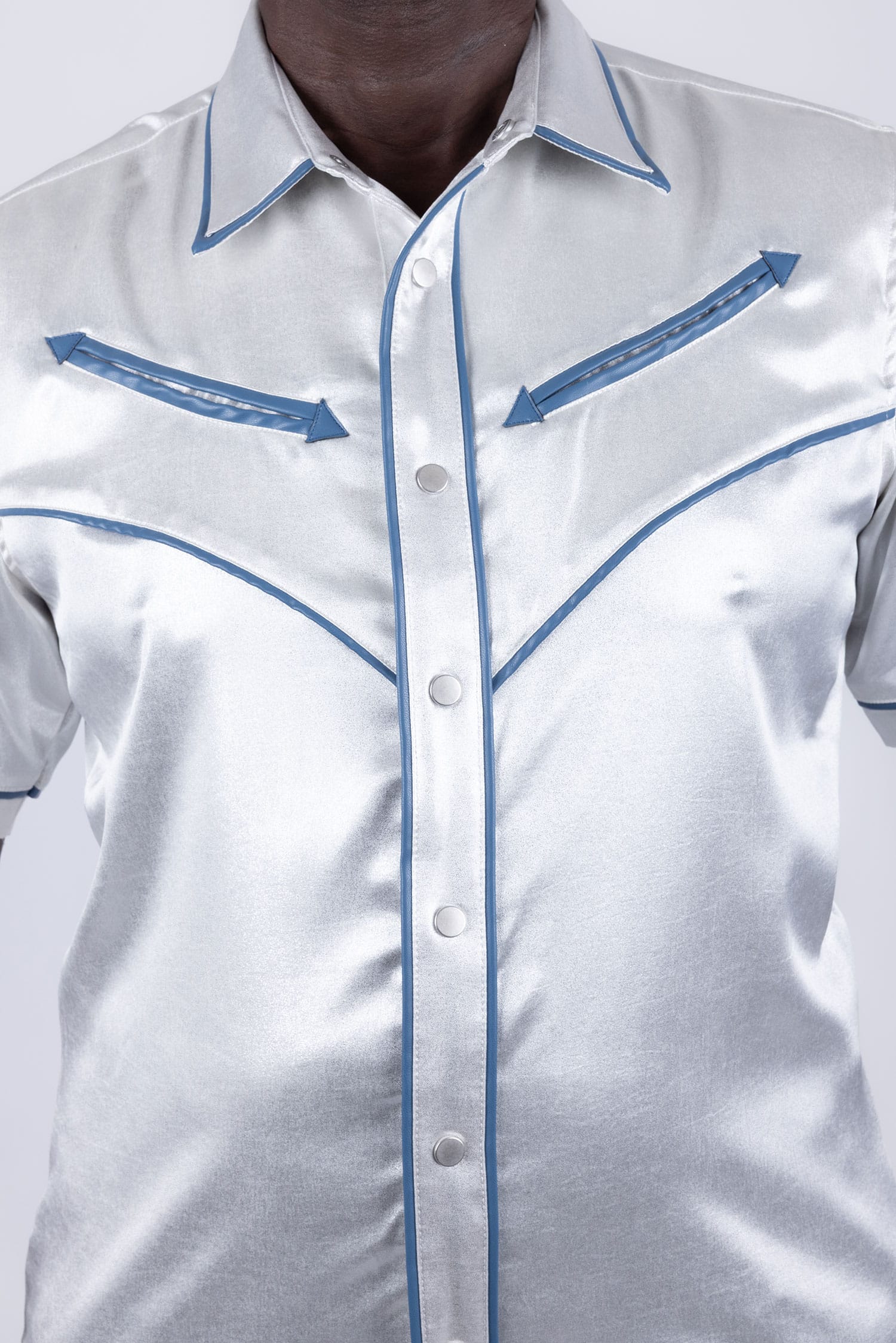 Barabas Men's Metallic Shiny Short Sleeve Casual Western Shirt 6WS02 White Blue