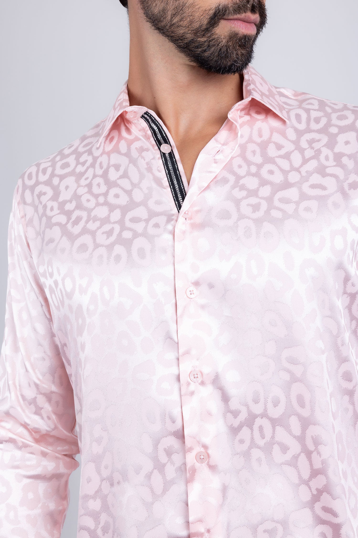 BARABAS Men textured leopard design pattern button down Shirts B310 Pink