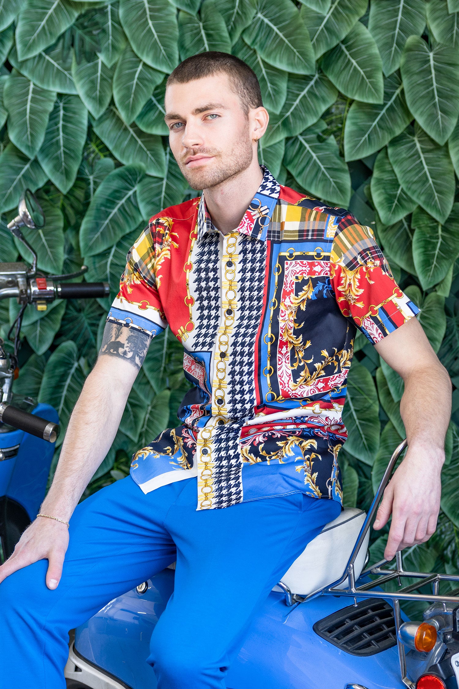 Barabas Men's Rhinestone Watercolor Floral Short Sleeve Shirts SSR06