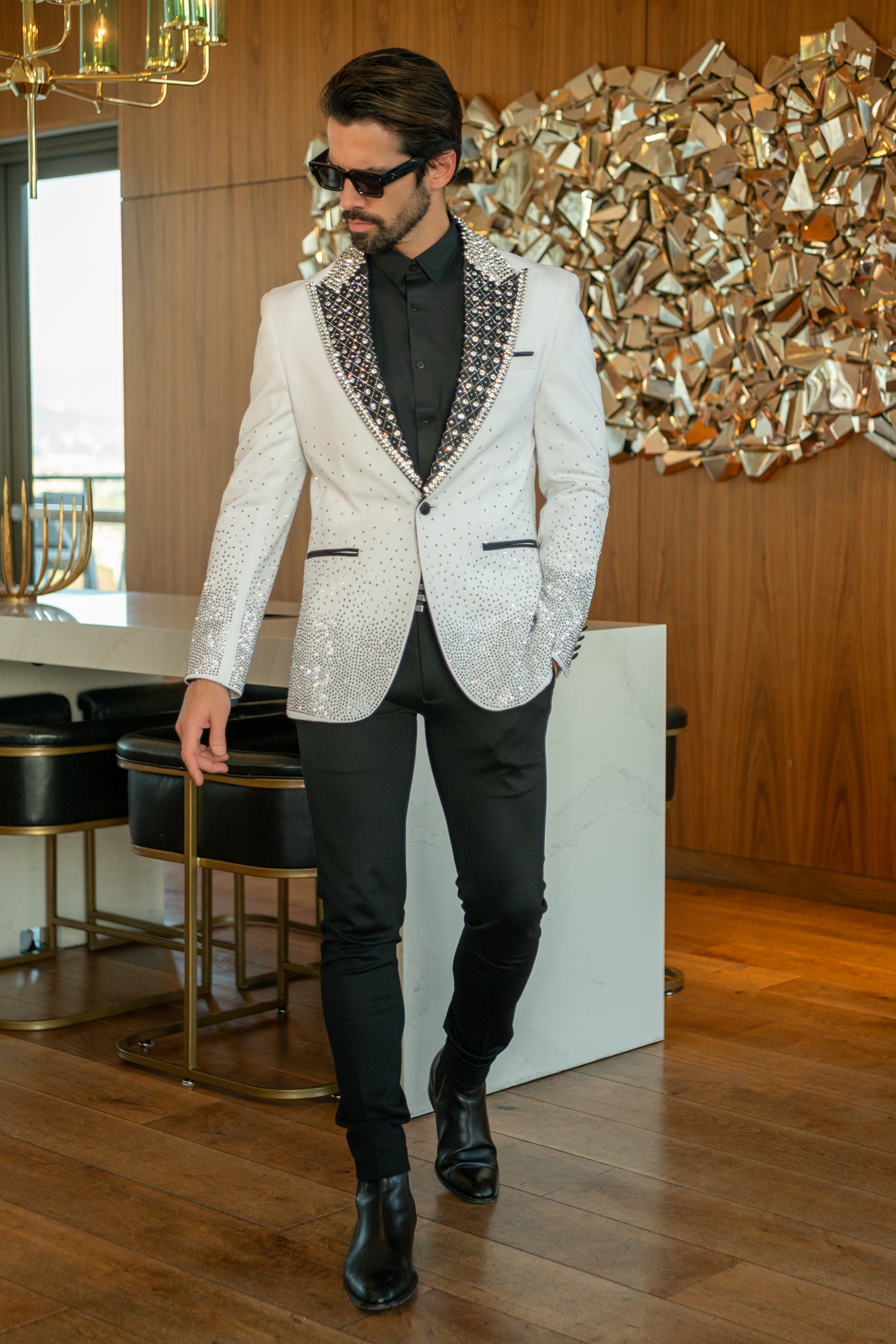 Barabas Men's Rhinestone Peak Lapel Luxury Blazer 2EBL3 White