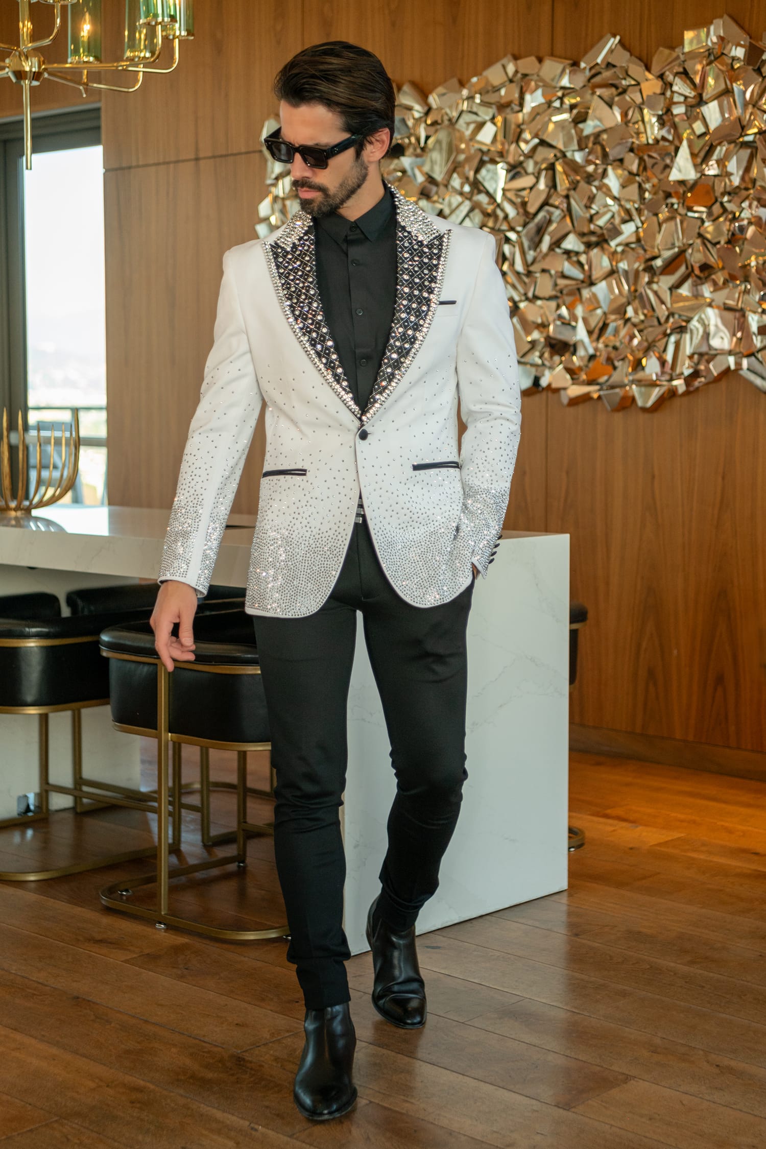 Barabas Men's Rhinestone Peak Lapel Luxury Blazer 2EBL3 White