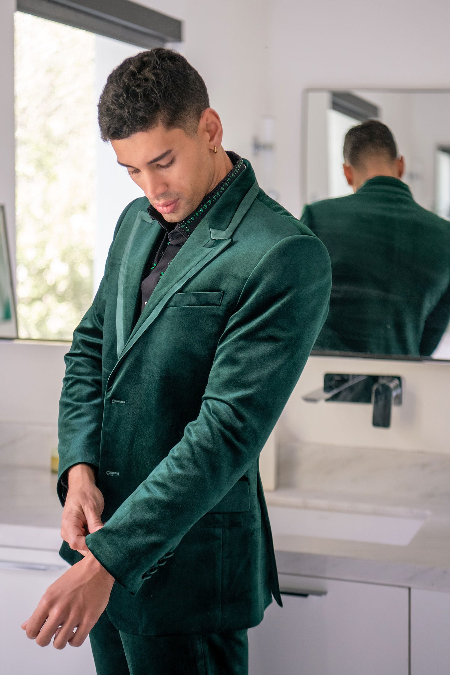 Barabas Men's Velvet Solid Color Shine Luxury Blazer 4BL40 Green
