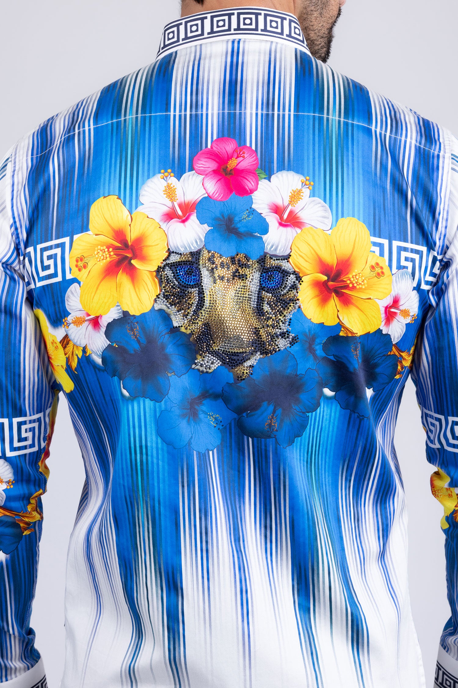 BARABAS Men's Rhinestone Floral Tiger Greek Pattern shirts SPR612 White Blue