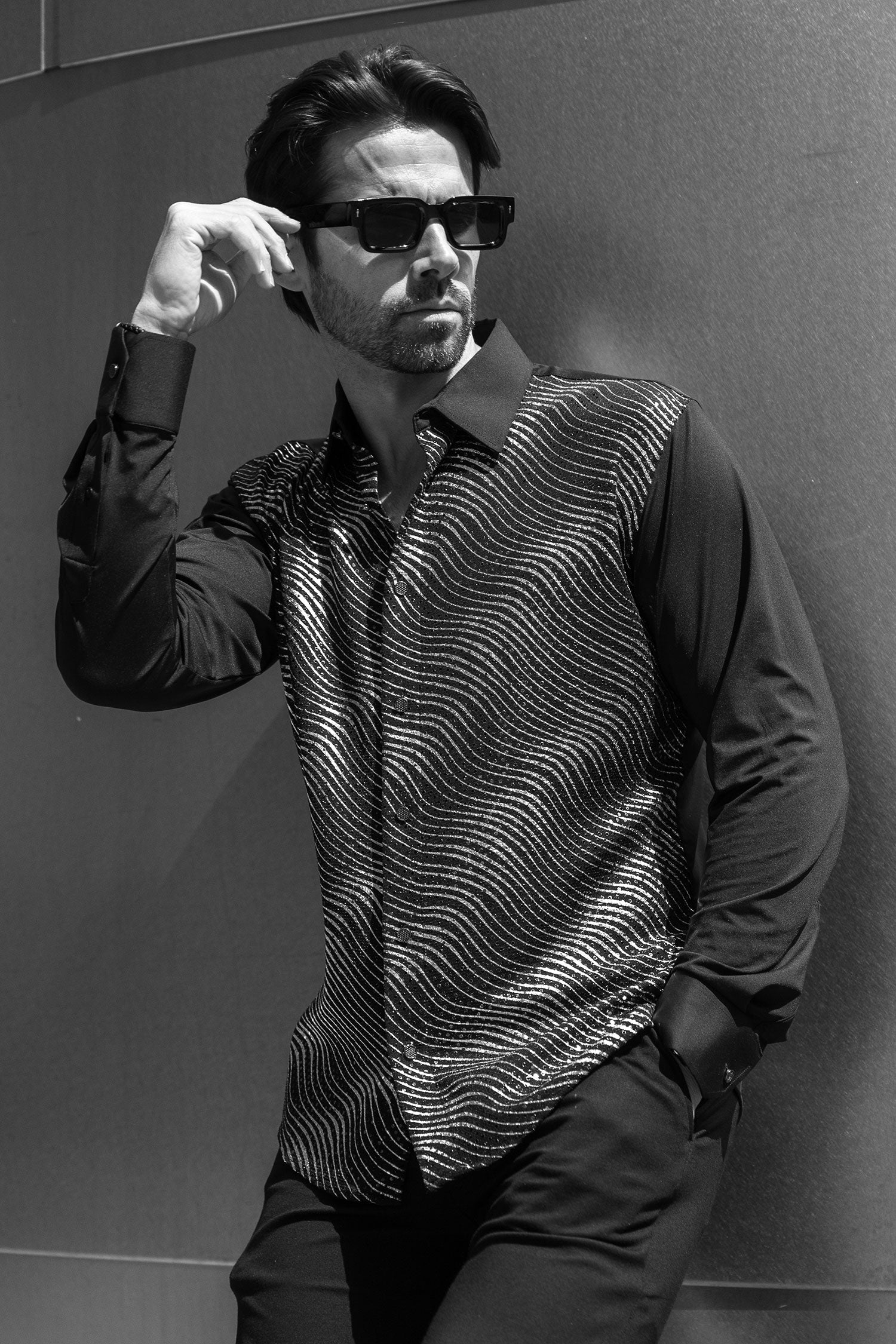 BARABAS Men's Polka Dot Linear Geometric Long Sleeve Shirt 4B43 Black Silver