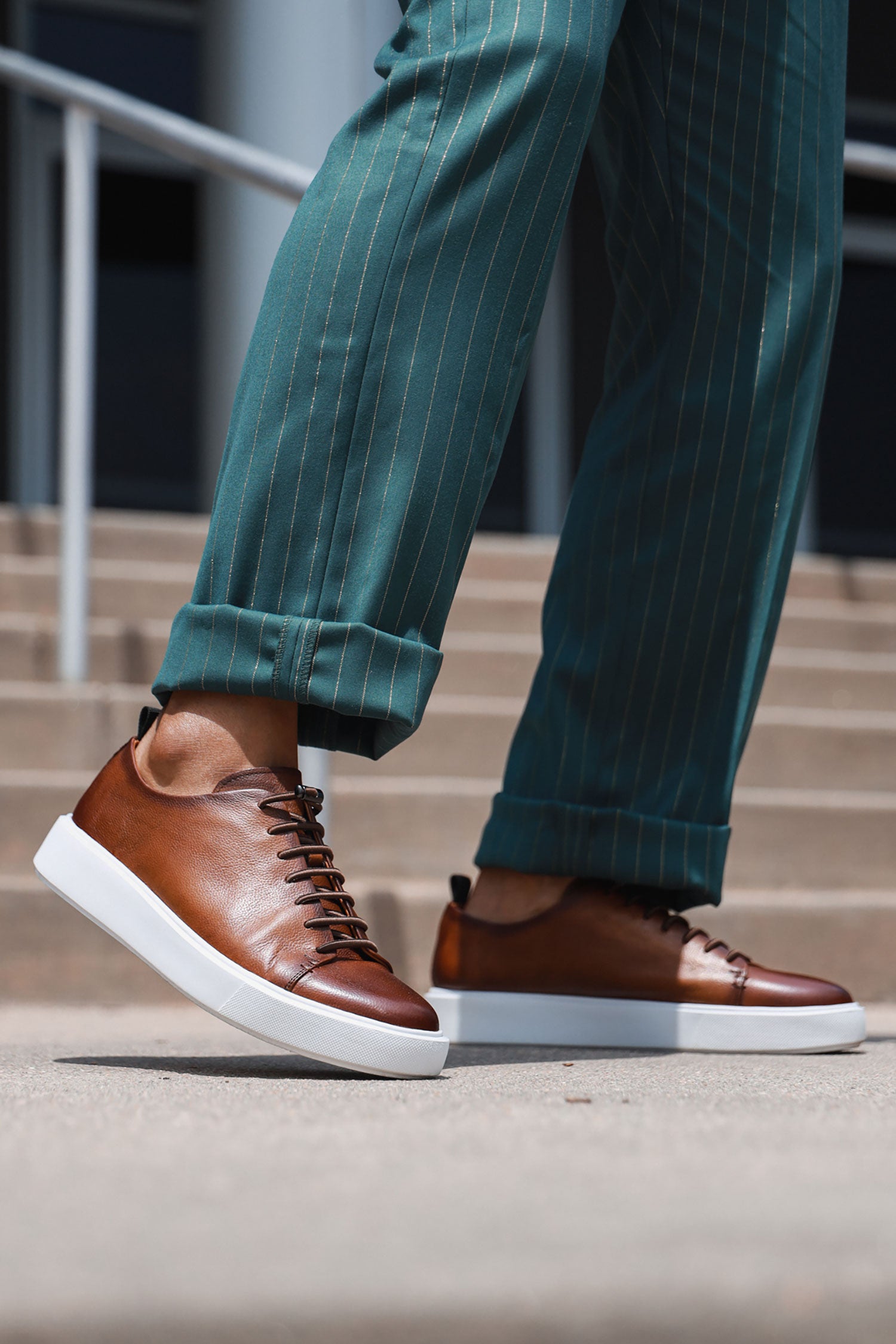 Barabas Men's Premium Leather Casual Low Top Sneaker 5SH15 Brown
