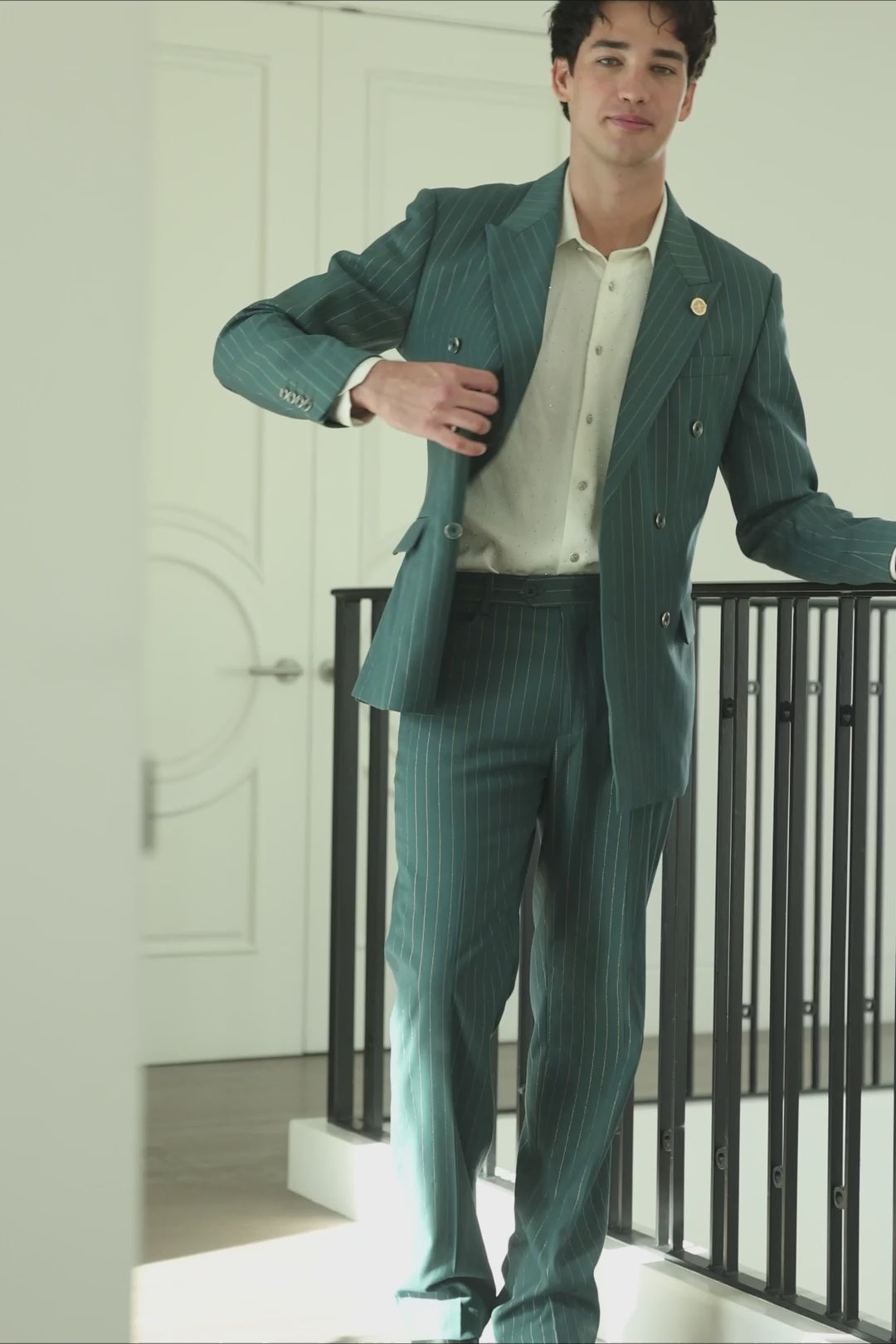 Barabas Men's Pinstripe Pattern Double-Breasted Peak Lapel Suit 5SU39 Green