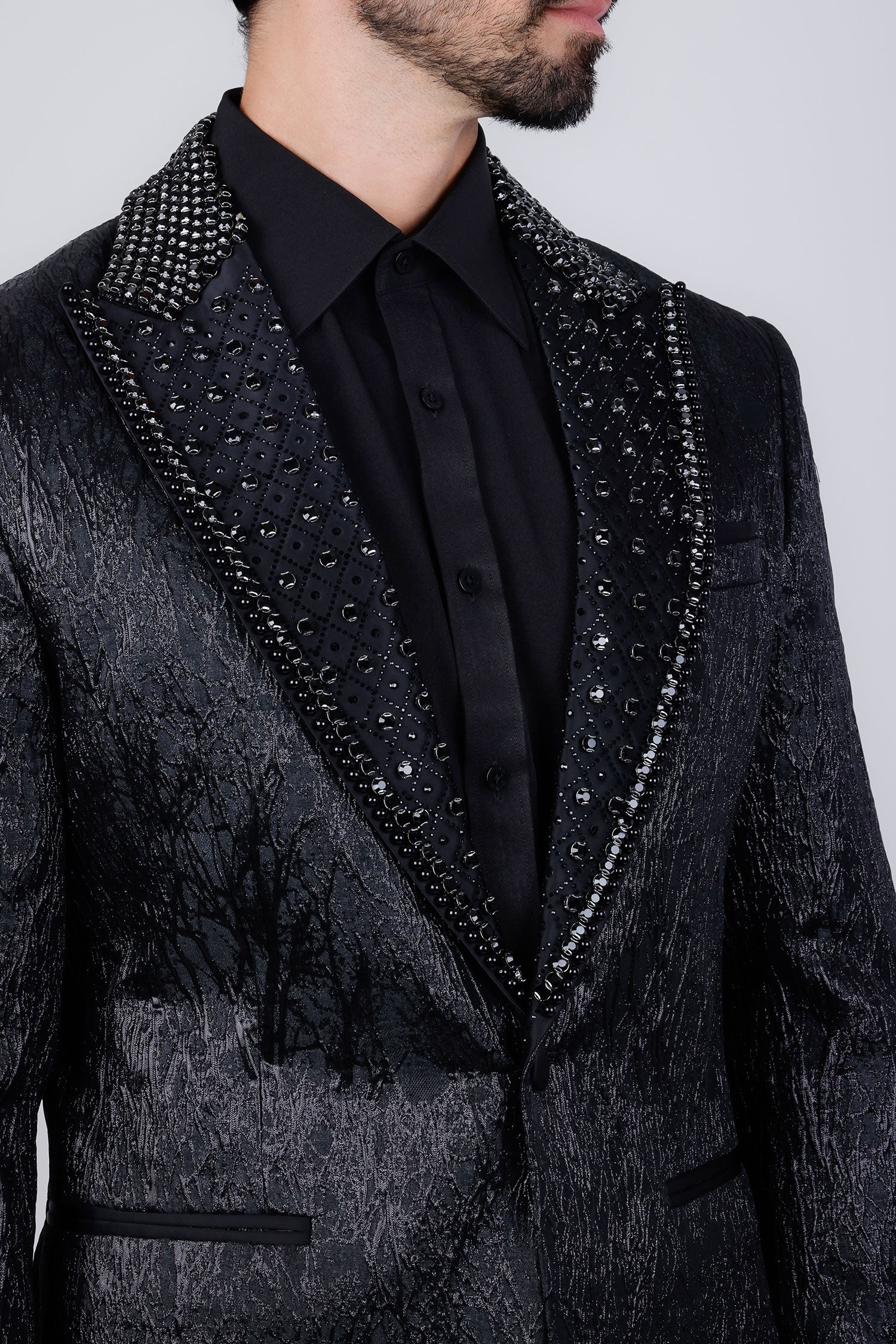 Barabas Men's Shiny Crystals Beads Rhinestone Peak Lapel Blazer 2EBL11 Black