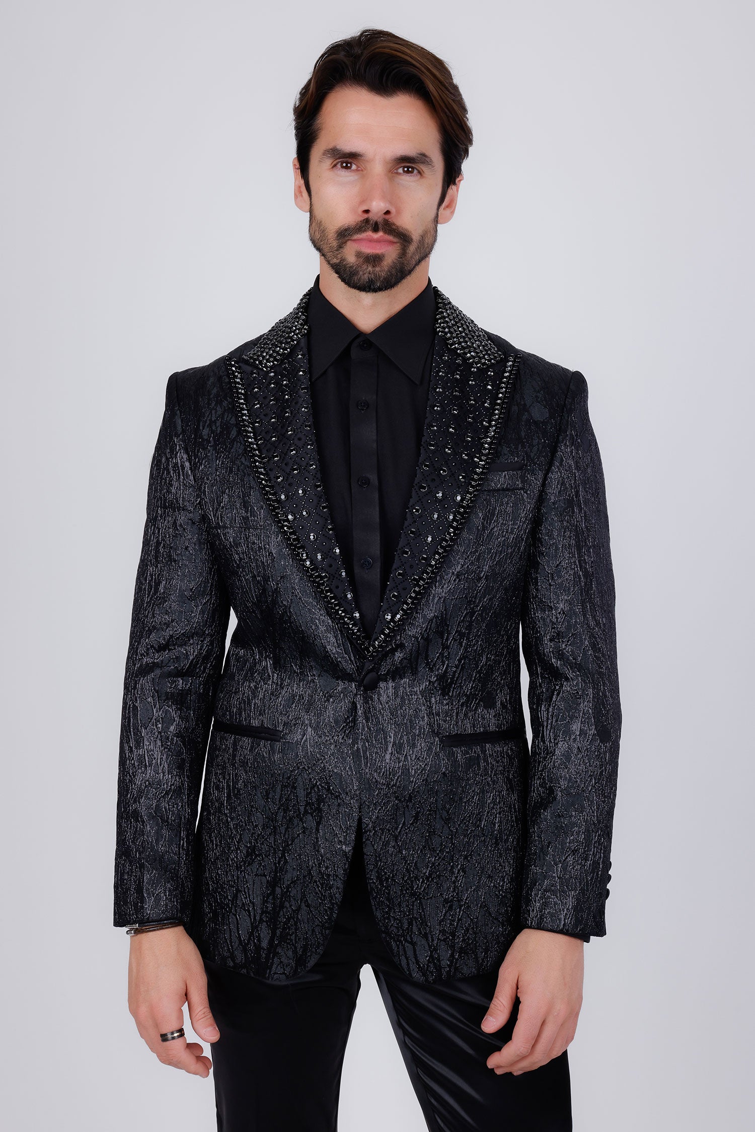 Barabas Men's Shiny Crystals Beads Rhinestone Peak Lapel Blazer 2EBL11 Black