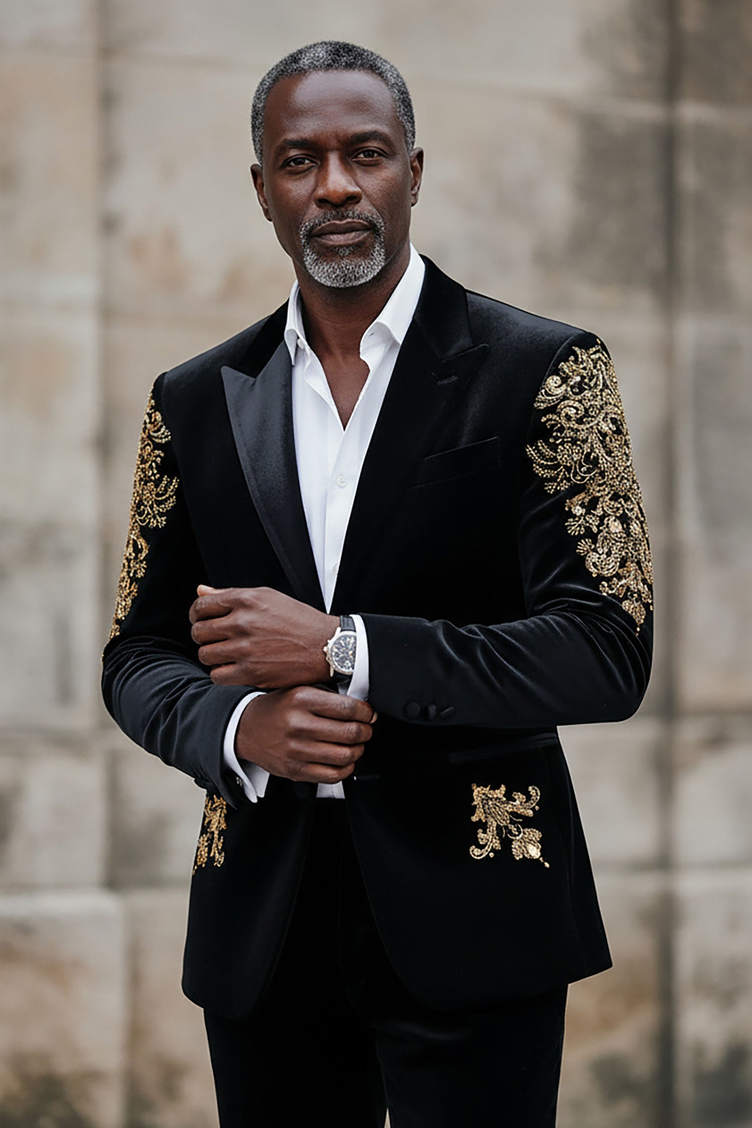 BARABAS Men's Jewels Rhinestone Studs Peak Lapel Velvet Blazer 2BLR2 Black Gold