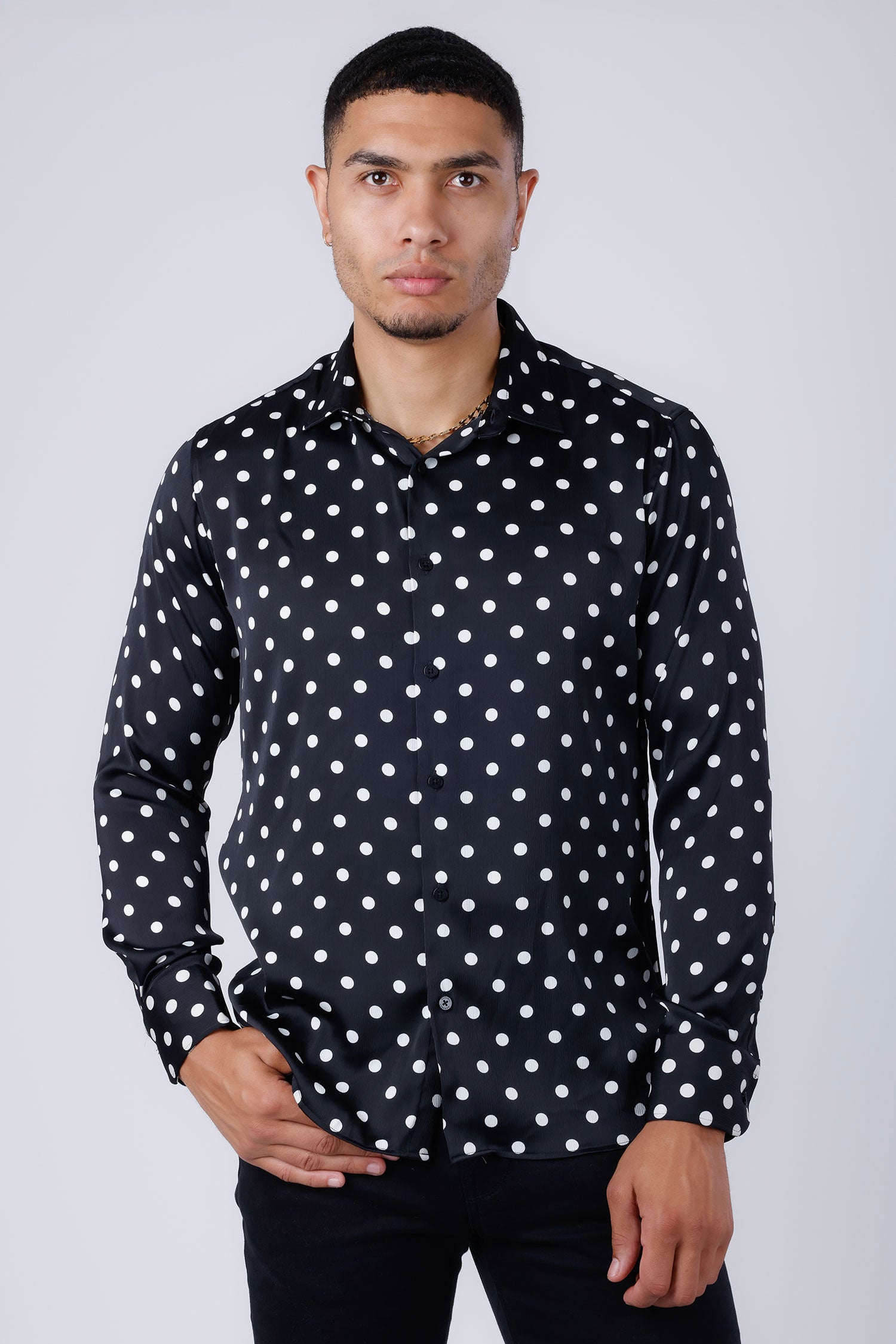 Barabas Men's Polka Dots Silk Feel Shiny Long Sleeve Shirt 4B86 Black 