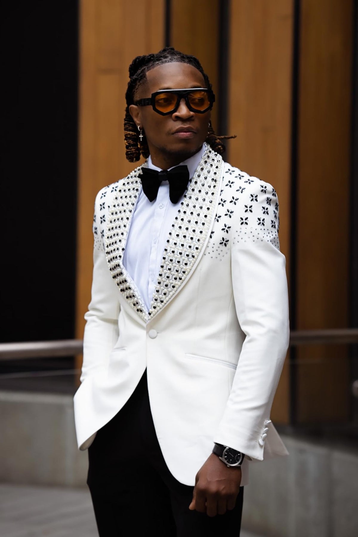 Barabas Men's Floral Pattern Rhinestone Shawl Lapel Blazer 4EBL46 #Color_White Black Silver