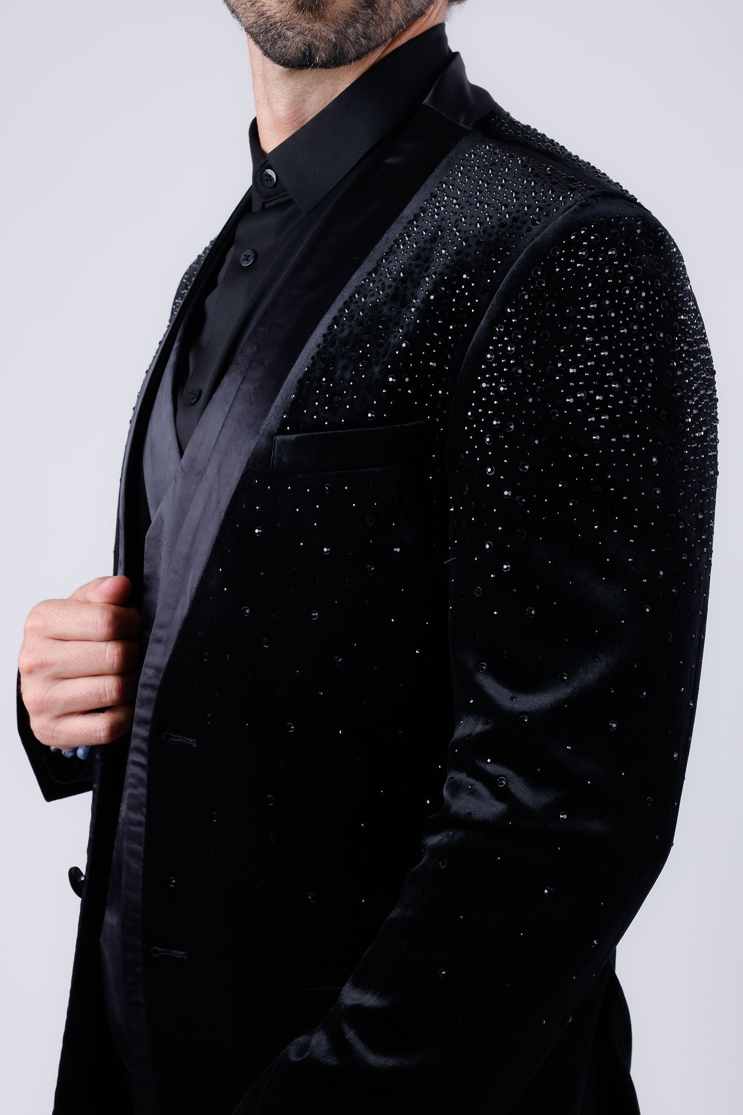 Barabas Men's Velvet Fabric Rhinestone Solid Shawl Lapel Blazer 4SU23 Black