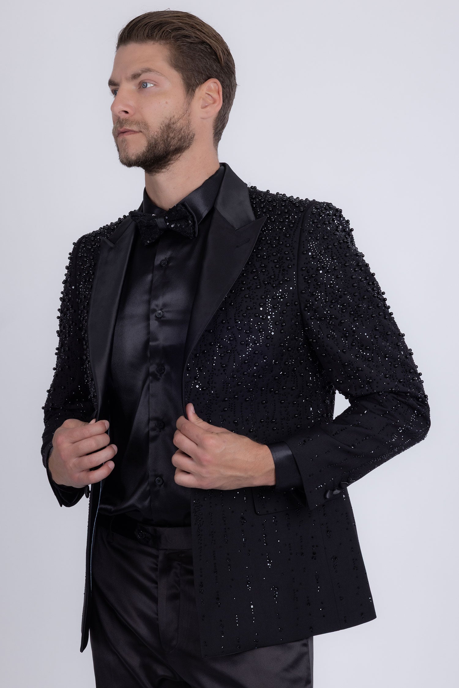 Barabas Men's Rhinestones Beaded Design Peak Lapel Blazer 5EBL01 Black